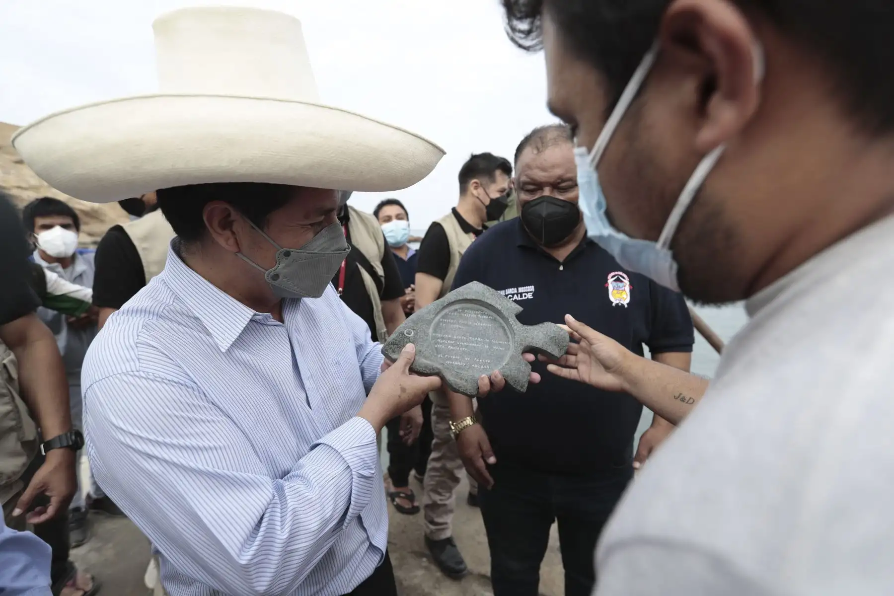 Jefe de Estado, Pedro Castillo, inspecciona puerto de Huarmey y dialoga con pescadores artesanales. Foto: ANDINA/Prensa Presidencia
