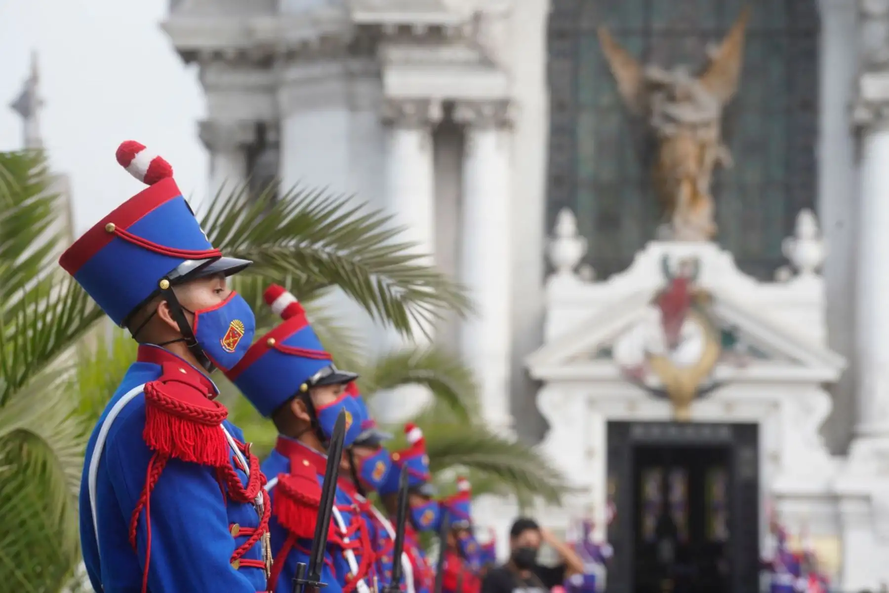 El Ministerio de Defensa rindió homenaje al mayor del Ejército Peruano, Luis Alberto García Rojas, héroe nacional del Cenepa, quien hace 27 años ofreció su vida durante una operación militar. Foto: ANDINA/Mindef