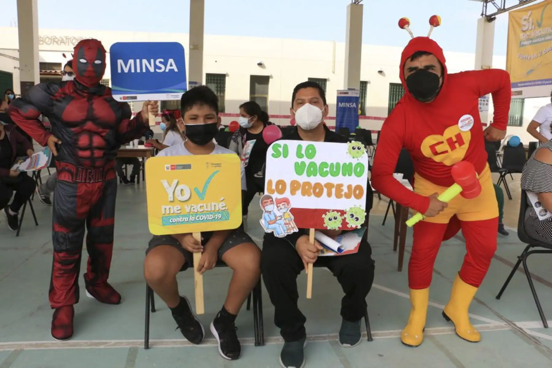 Para acercar la vacuna contra la covid-19 a más niños, el Instituto Nacional de Rehabilitación se convierte en un nuevo centro de vacunación, donde podrán acudir menores de 5 a 11 años con o sin comorbilidades. Foto: Minsa