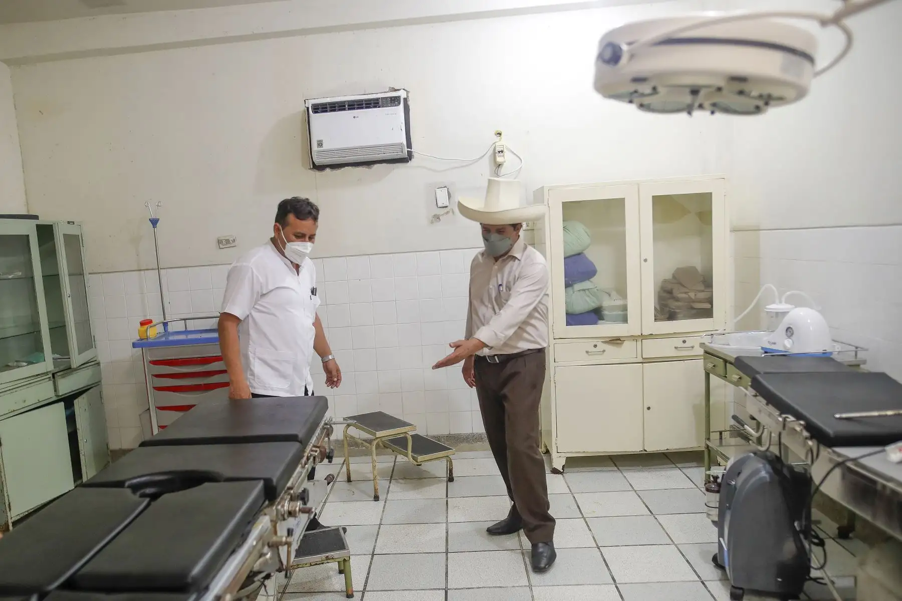 El presidente de la República, Pedro Castillo, realizó una visita de  inspección al Centro de Salud de Caballococha, en Loreto. Foto: ANDINA/Prensa Presidencia