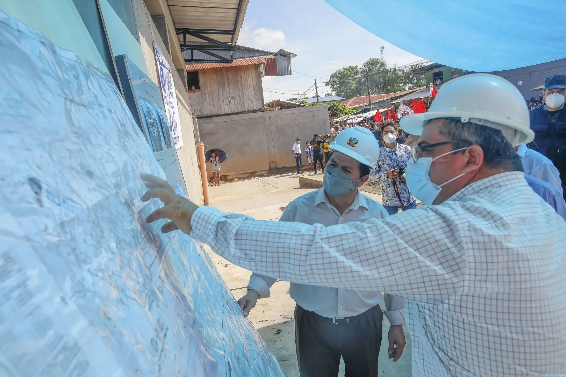 El presidente de la República, Pedro Castillo, supervisó esta mañana los avances de la construcción del mercado de Caballococha, en la región Loreto. Foto: ANDINA/Prensa Presidencia