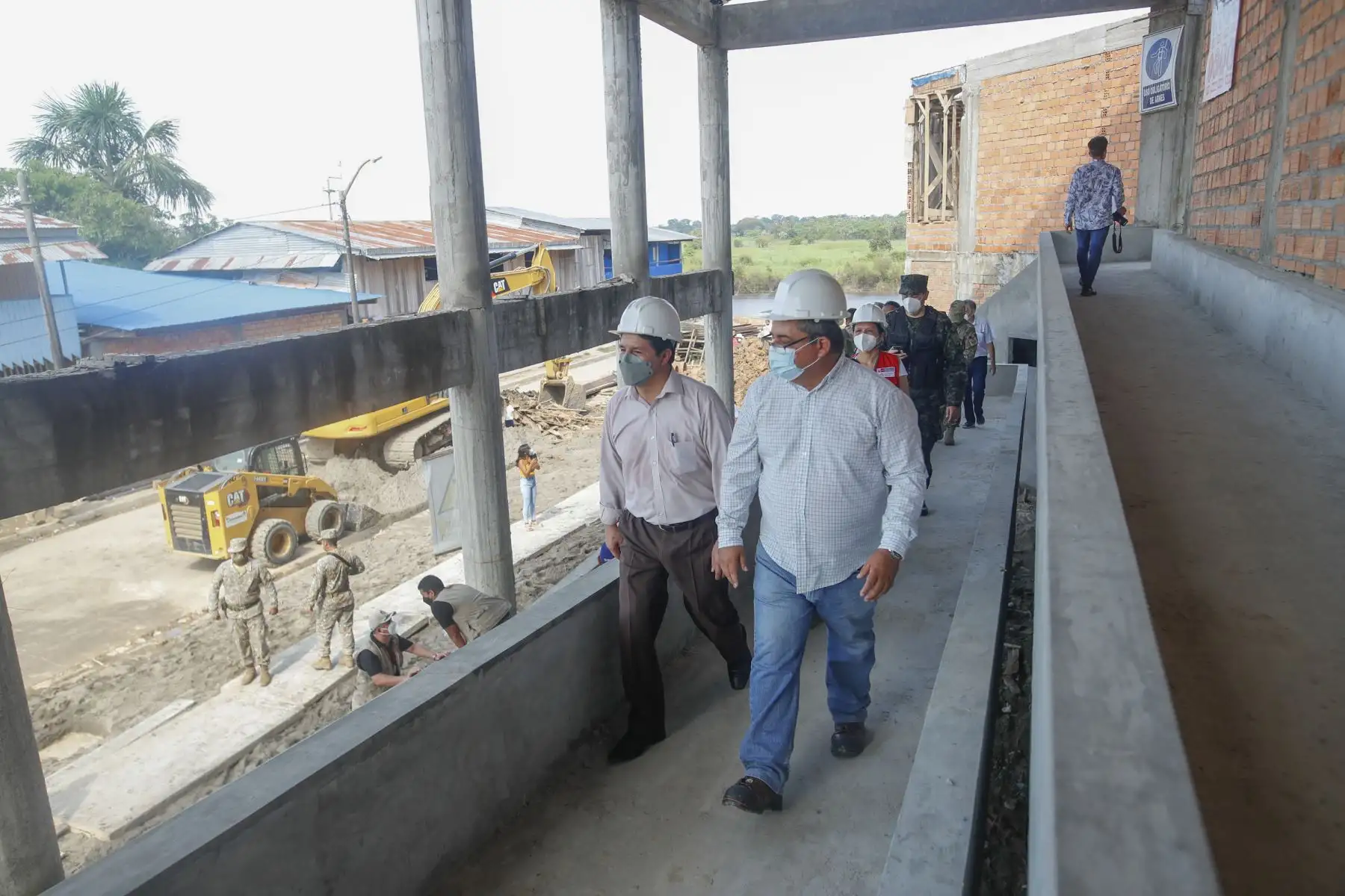 El presidente de la República, Pedro Castillo, supervisó esta mañana los avances de la construcción del mercado de Caballococha, en la región Loreto. Foto: ANDINA/Prensa Presidencia
