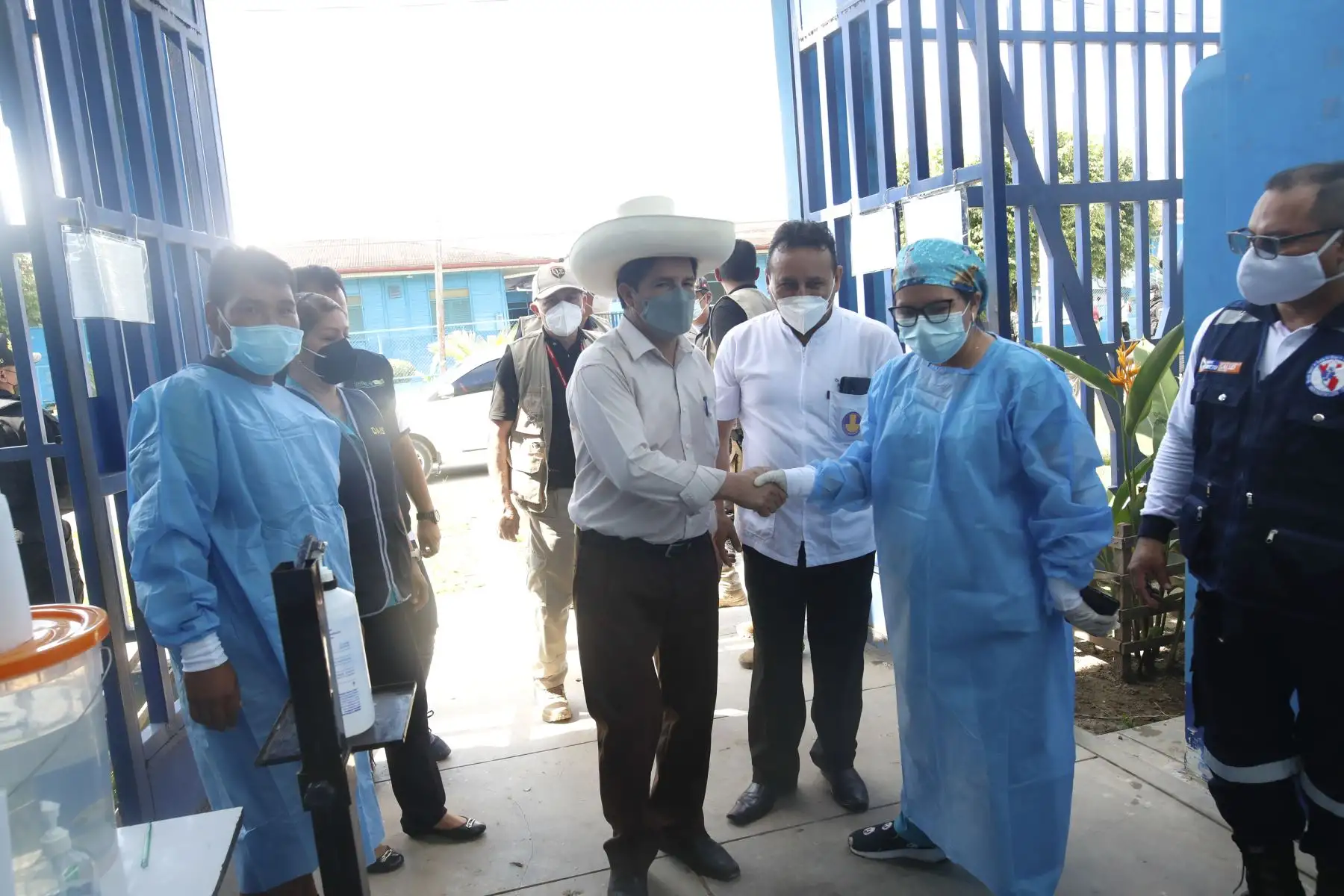El presidente de la República, Pedro Castillo, supervisó jornada de vacunación pediátrica contra el covid-19, en la ciudad de Caballococha, región Loreto. Foto: ANDINA/Prensa Presidencia