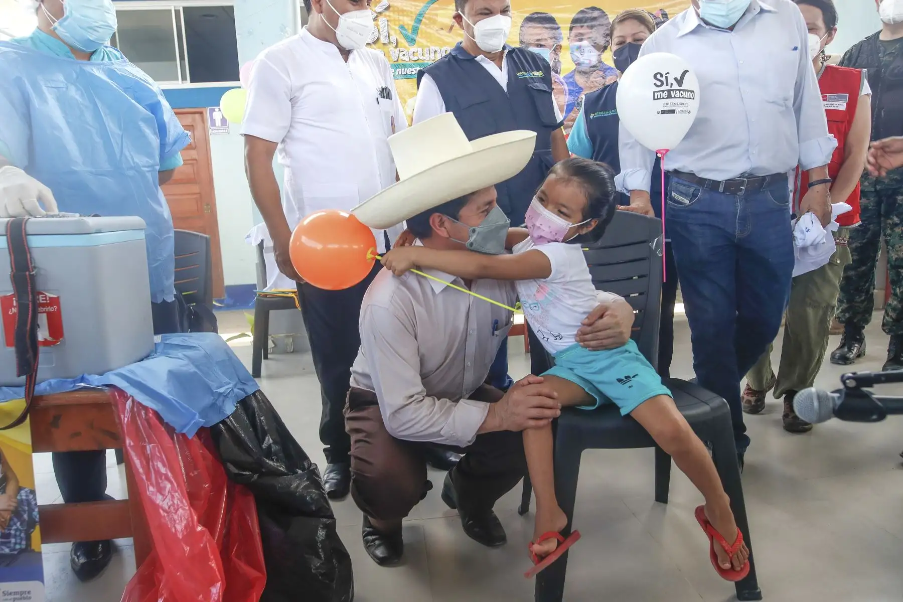 El presidente de la República, Pedro Castillo, supervisó jornada de vacunación pediátrica contra el covid-19, en la ciudad de Caballococha, región Loreto. Foto: ANDINA/Prensa Presidencia