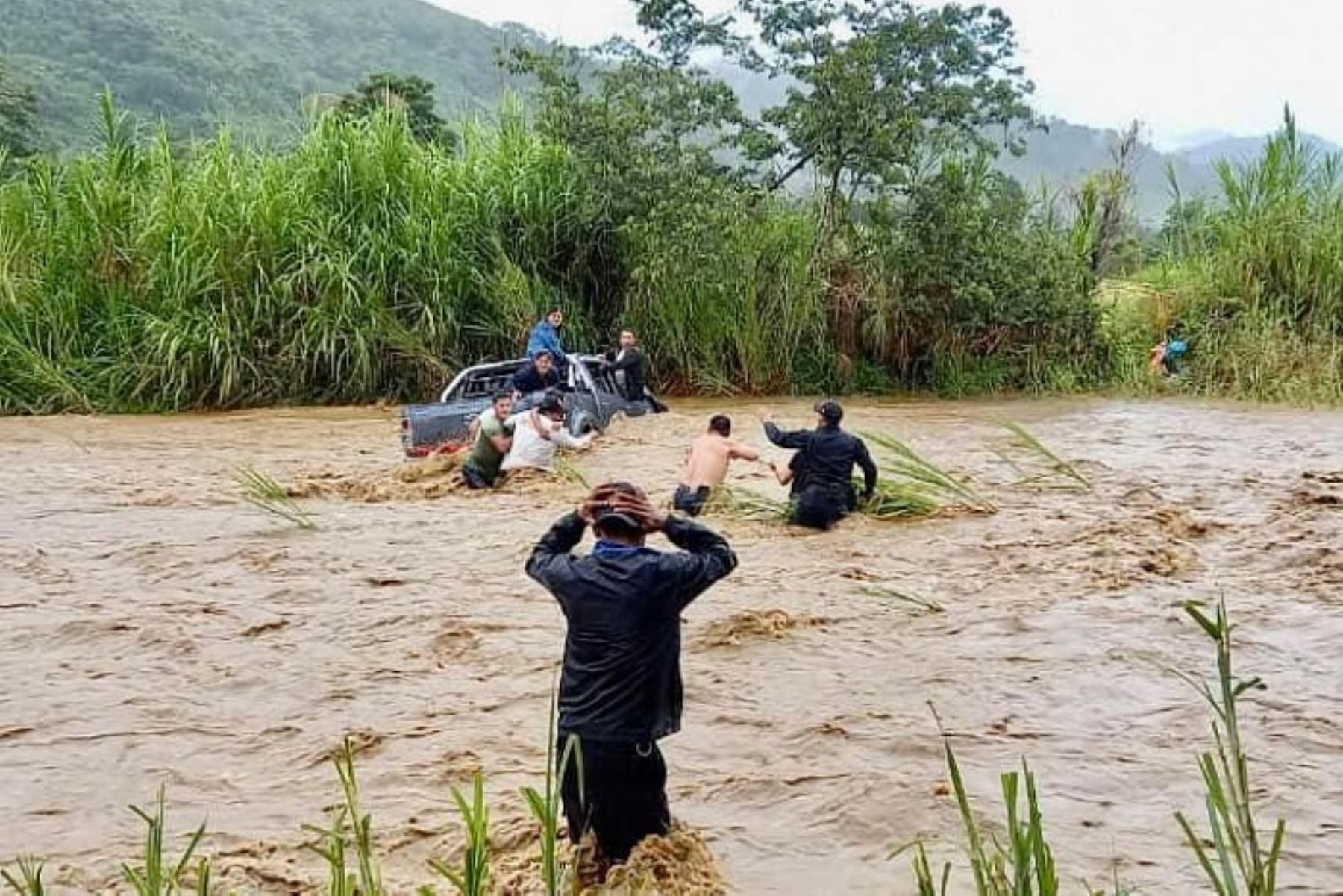 Río Satipo de desbordó debido a fuertes lluvias en Junín y afectó a varios sectores