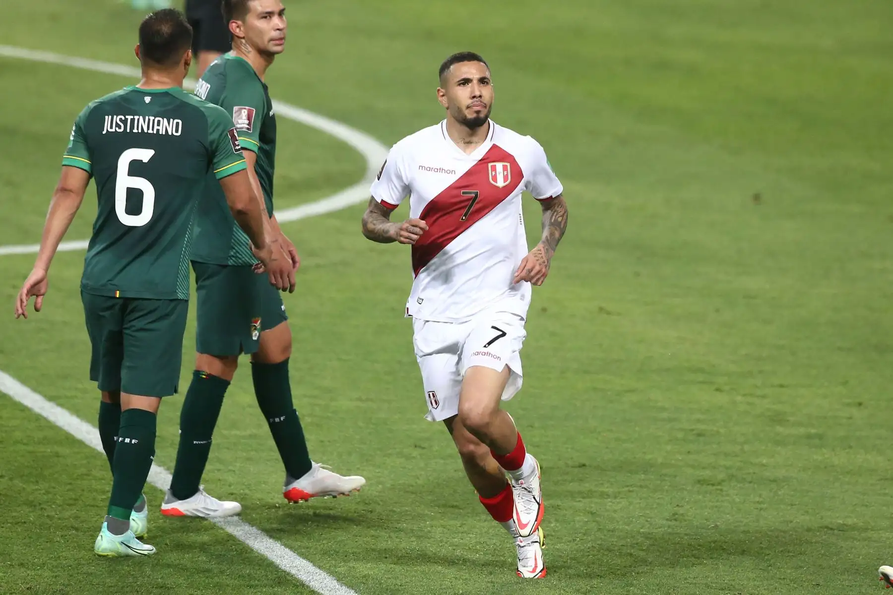 Sergio Peña, jugará ante el seleccionado de Ecuador,  en duelo clave por la clasificación a Catar 2022.
 Foto: ANDINA/Vidal Tarqui