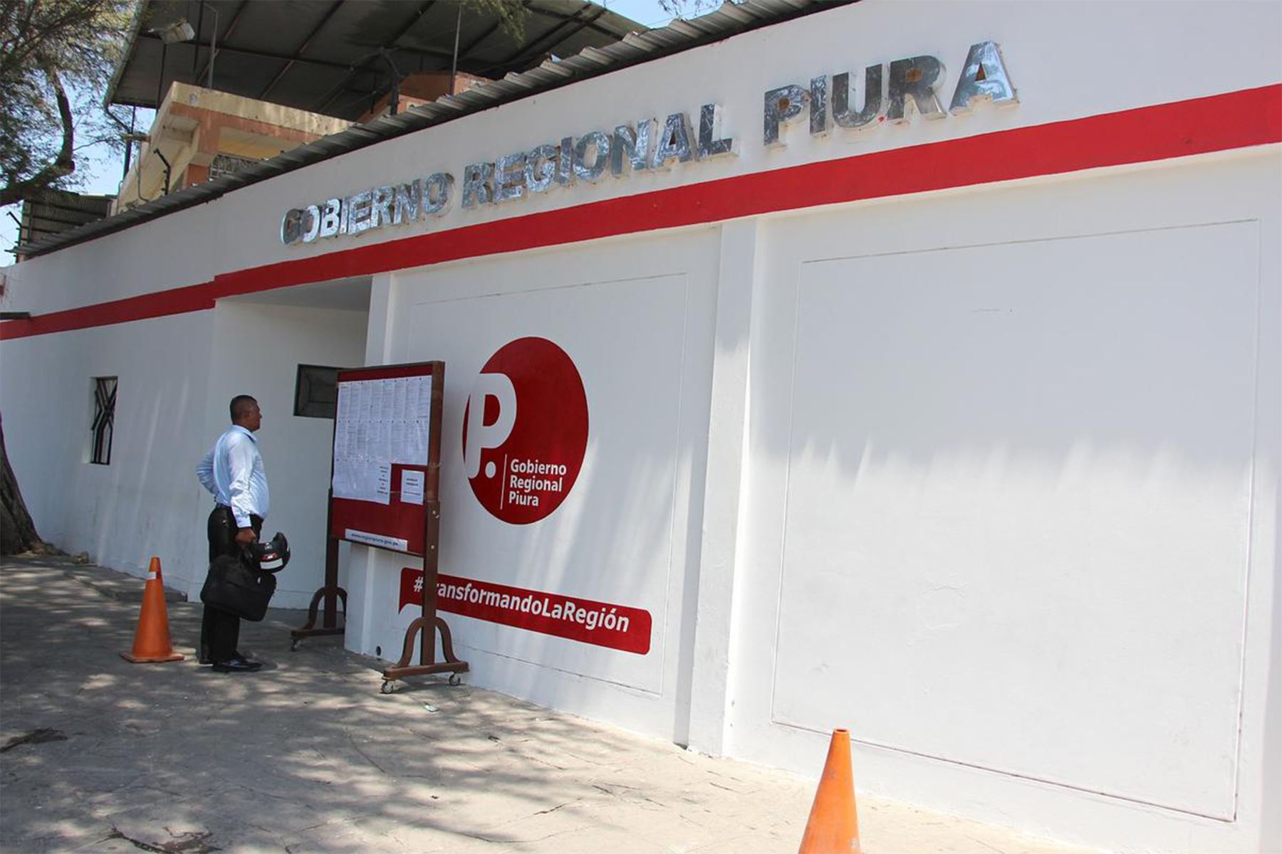 Diligencia de Fiscalía Anticorrupción de Sullana en la sede del gobierno regional de Piura. Foto: ANDINA/Difusión