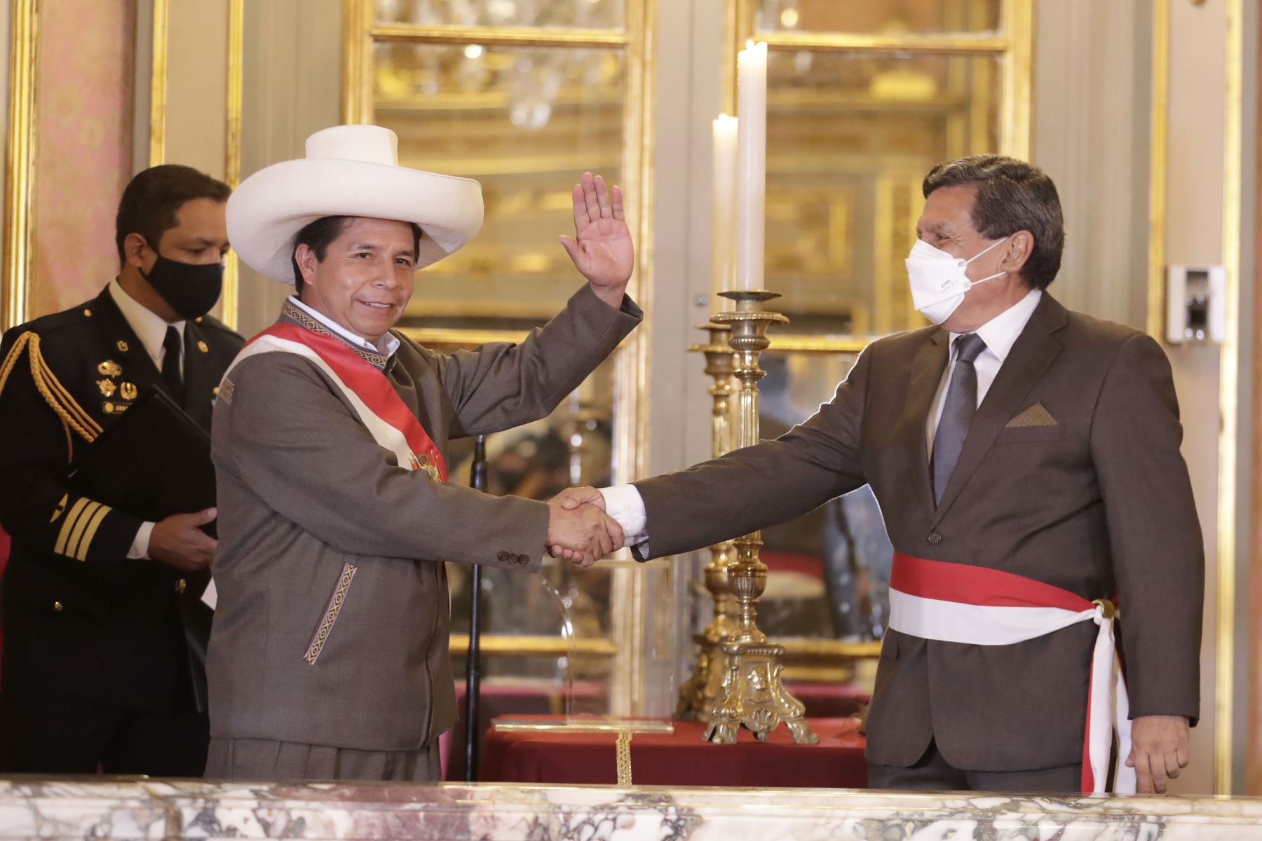 Presidente Castillo toma juramento al ministro de Salud, Hernando Ismael Zevallos.
Foto: ANDINA/Prensa Presidencia