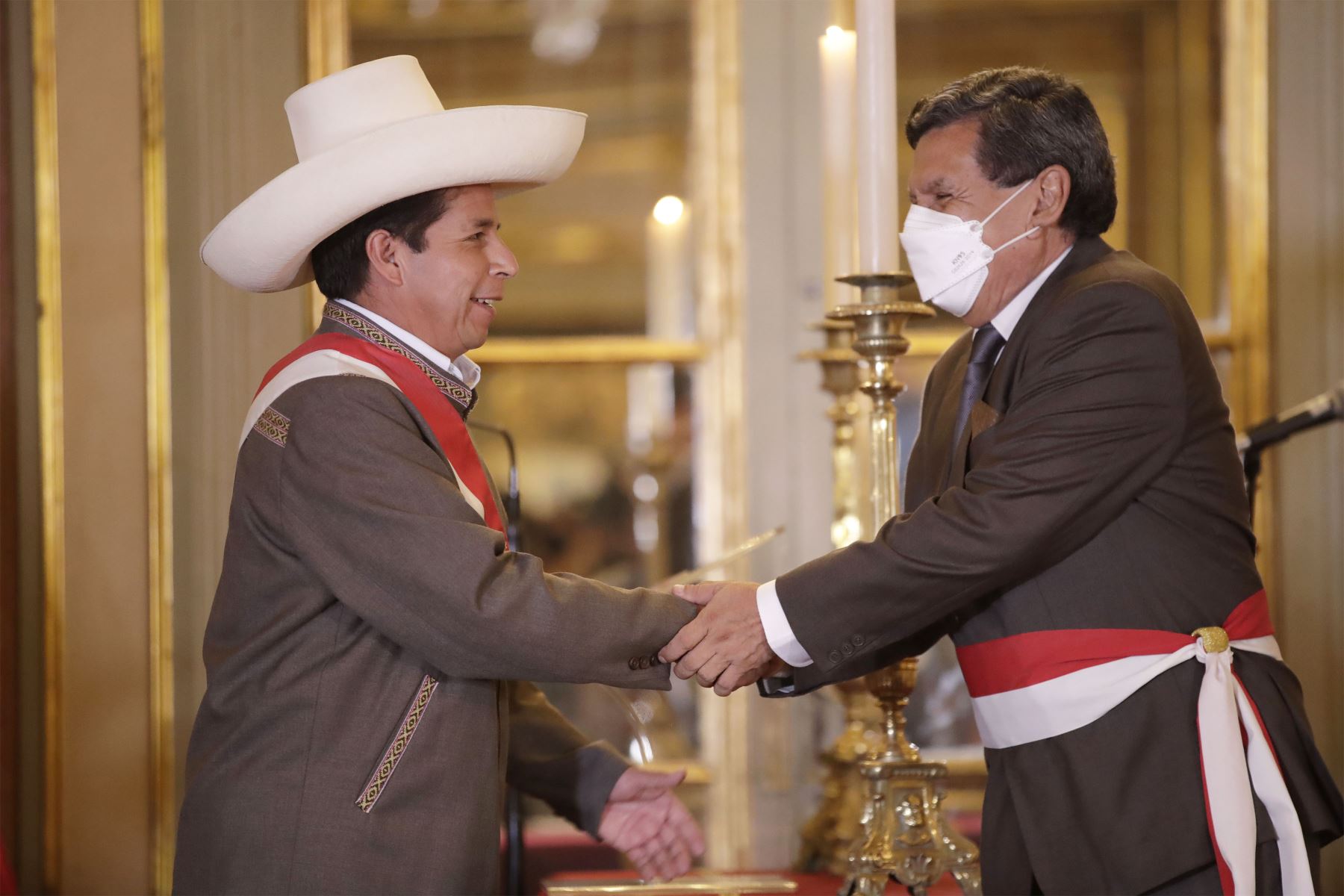 Presidente Castillo toma juramento al ministro de Salud, Hernando Ismael Zevallos.
Foto: ANDINA/Prensa Presidencia