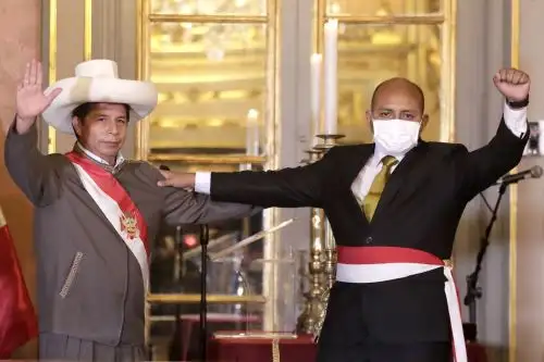 Wilber Supo juró como ministro del Ambiente.