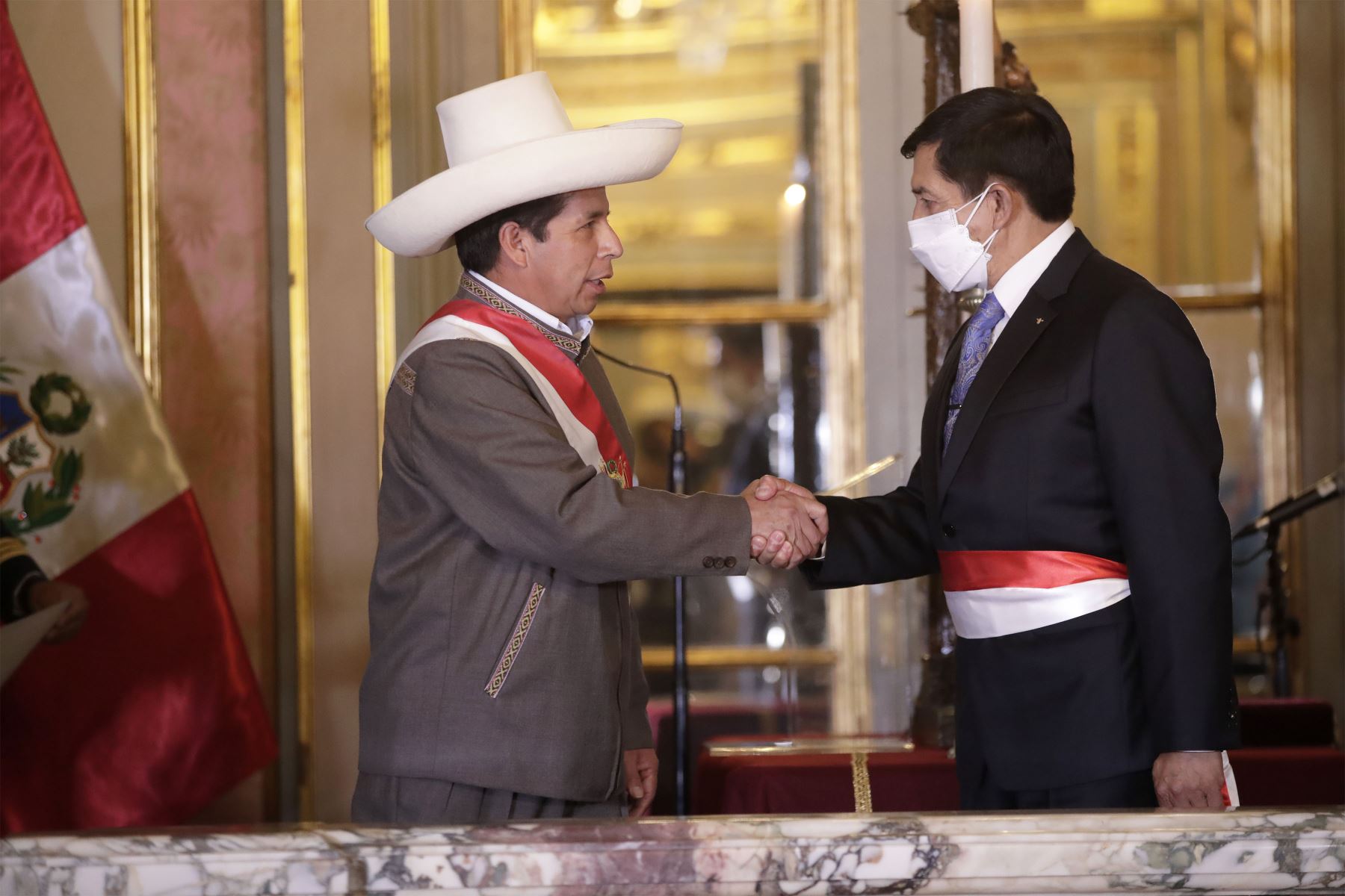 Presidente Castillo toma juramento al nuevo ministro del Interior, Alfonso Chávarry Estrada.
Foto: ANDINA/Prensa Presidencia