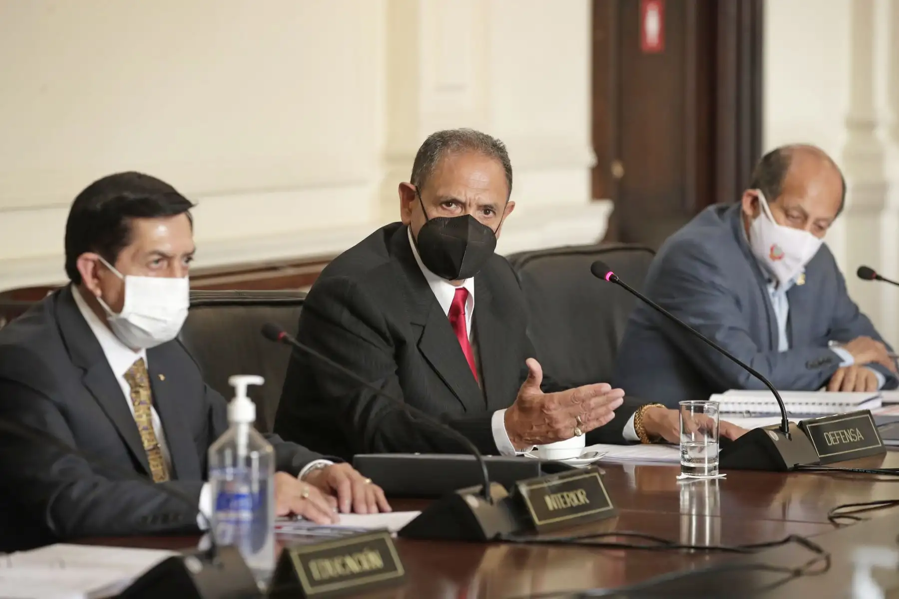 Ministro de Defensa, José Luis Gavidia Arrascue  ​participa en la sesión del Consejo de Ministros.
Foto: ANDINA/ Prensa Presidencia