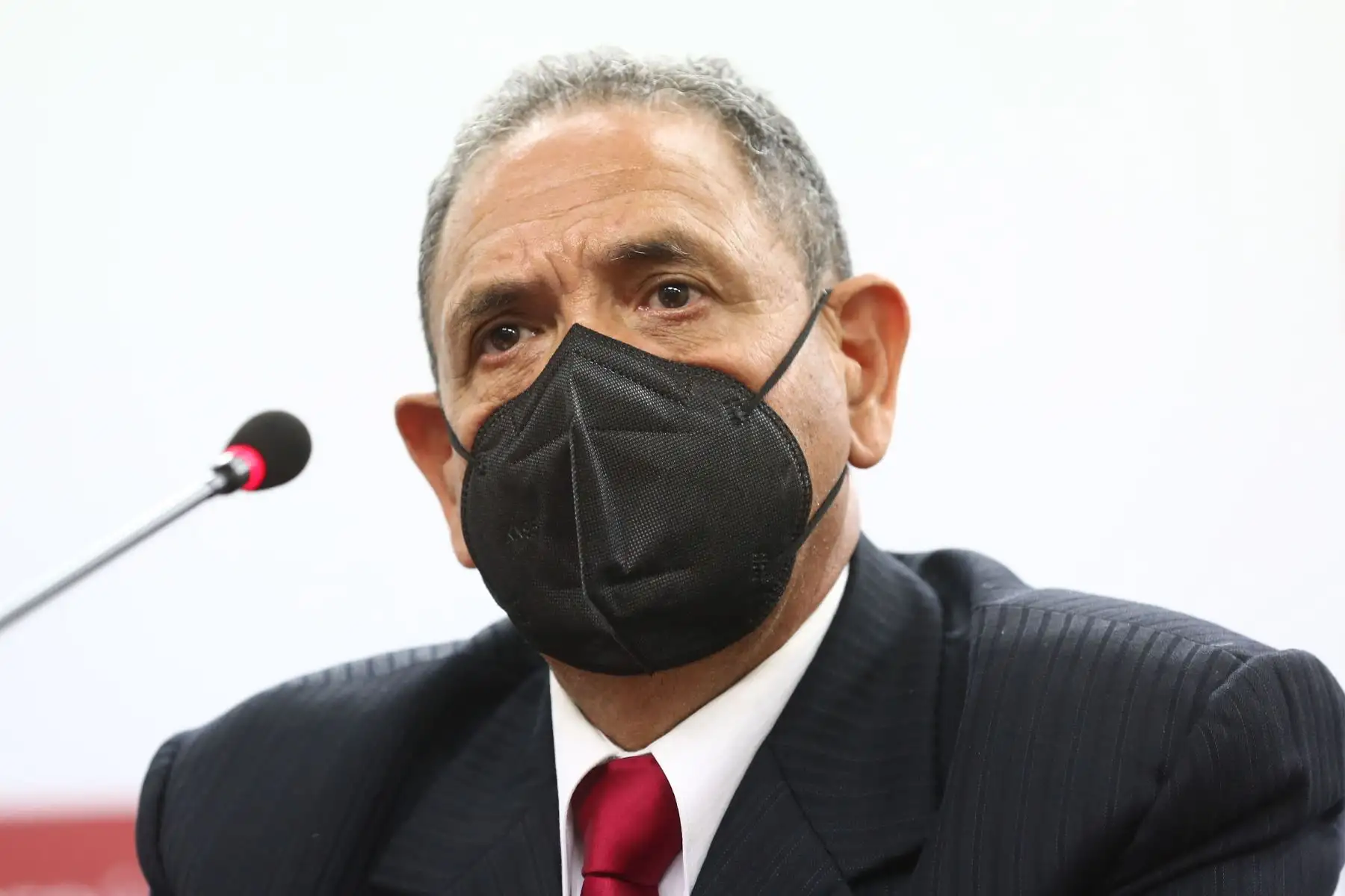 Ministro de Defensa, José Luis Gavidia  brinda conferencia de Prensa luego de la sesión del Consejo de Ministros.
Foto: PCM