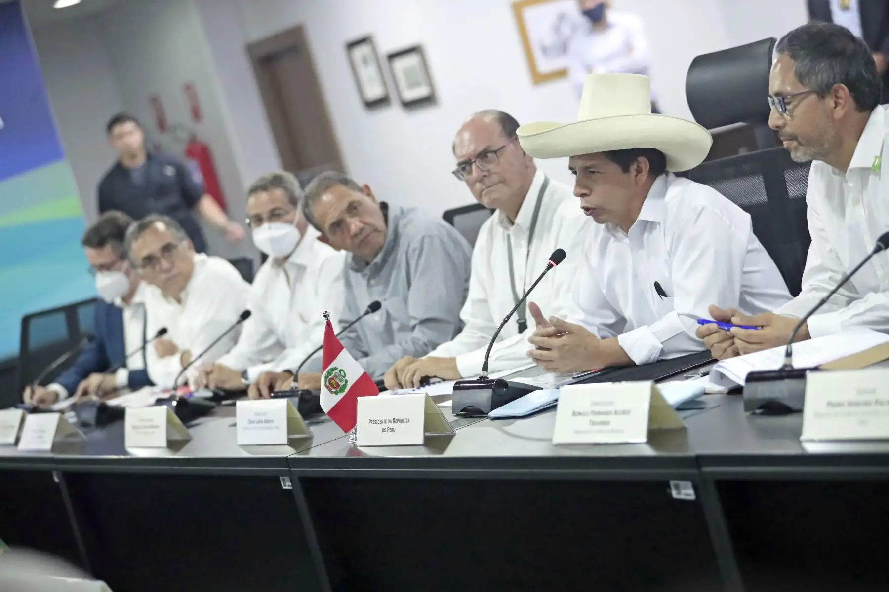 Reunión entre los presidentes Pedro Castillo y Jair Bolsonaro en Porto Velho, Brasil. En el encuentro dialogan sobre la conexión multimodal, el comercio, la cooperación fronteriza, entre otros. Foto: ANDINA/Prensa Presidencia
