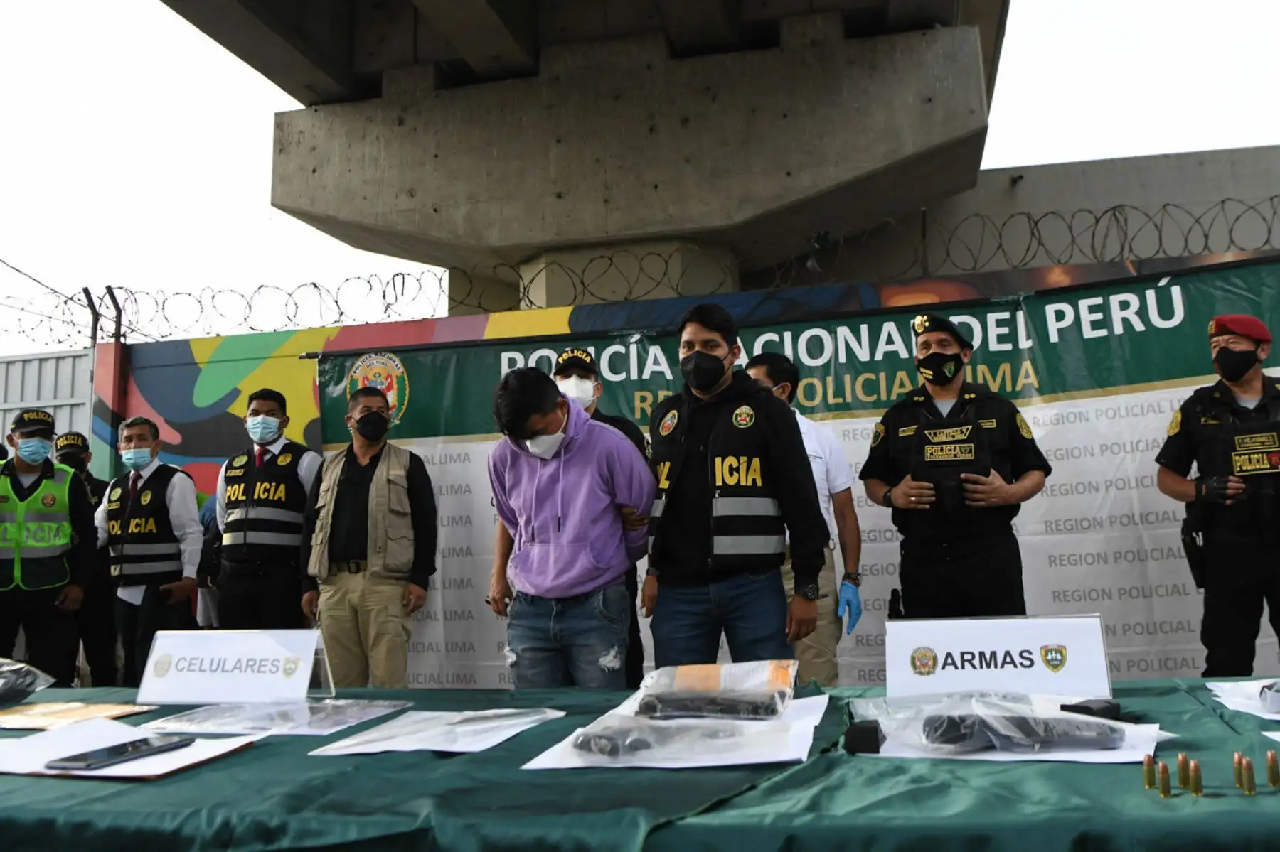 La Policía logró detener a 22 personas en flagrancia delictiva, nueve requisitoriados por diversos delitos y un implicado en tráfico ilícito de drogas. Foto: ANDINA/ Mininter