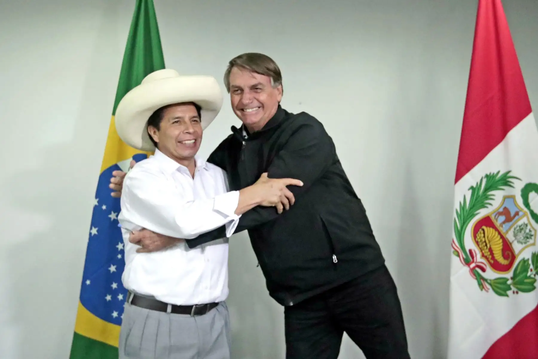 Presidentes de Perú, Pedro Castillo, y de Brasil, Jair Bolsonaro, firman memorando de entendimiento para promover cooperación en materia de salud. Foto: ANDINA/ Prensa Presidencia