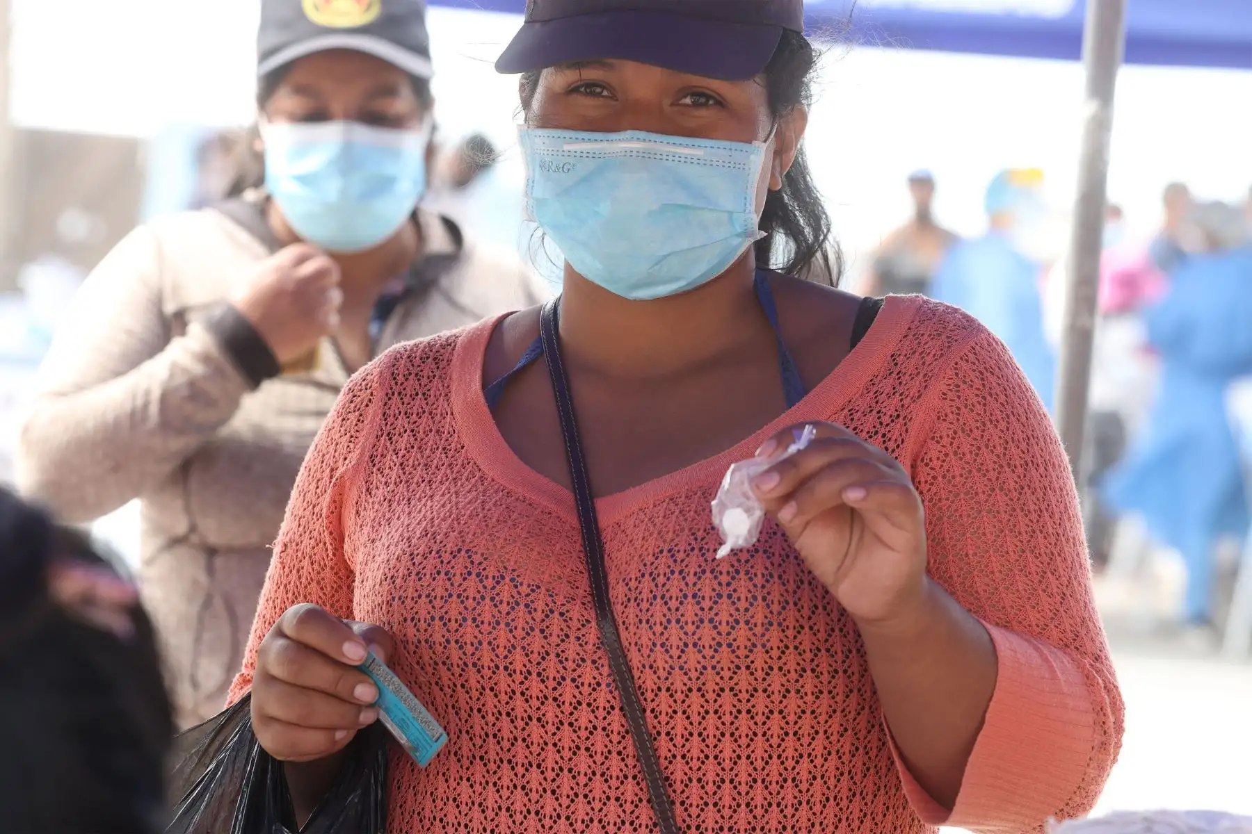 Ministerio de Salud realiza campaña de salud para atender a pobladores de Centro Cultural del AAHH Puerto Pachacútec - Ventanilla afectados por el derrame de petróleo.
Foto: ANDINA/Vidal Tarqui