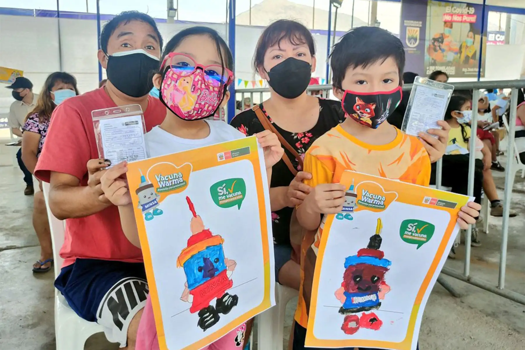 En el Coliseo de la amistad Perú - Japón de Independencia se promueve  la campaña "Coloreando su vacunación" que tiene como objetivo vacunar a  las niñas y niños.
Foto: Minsa
