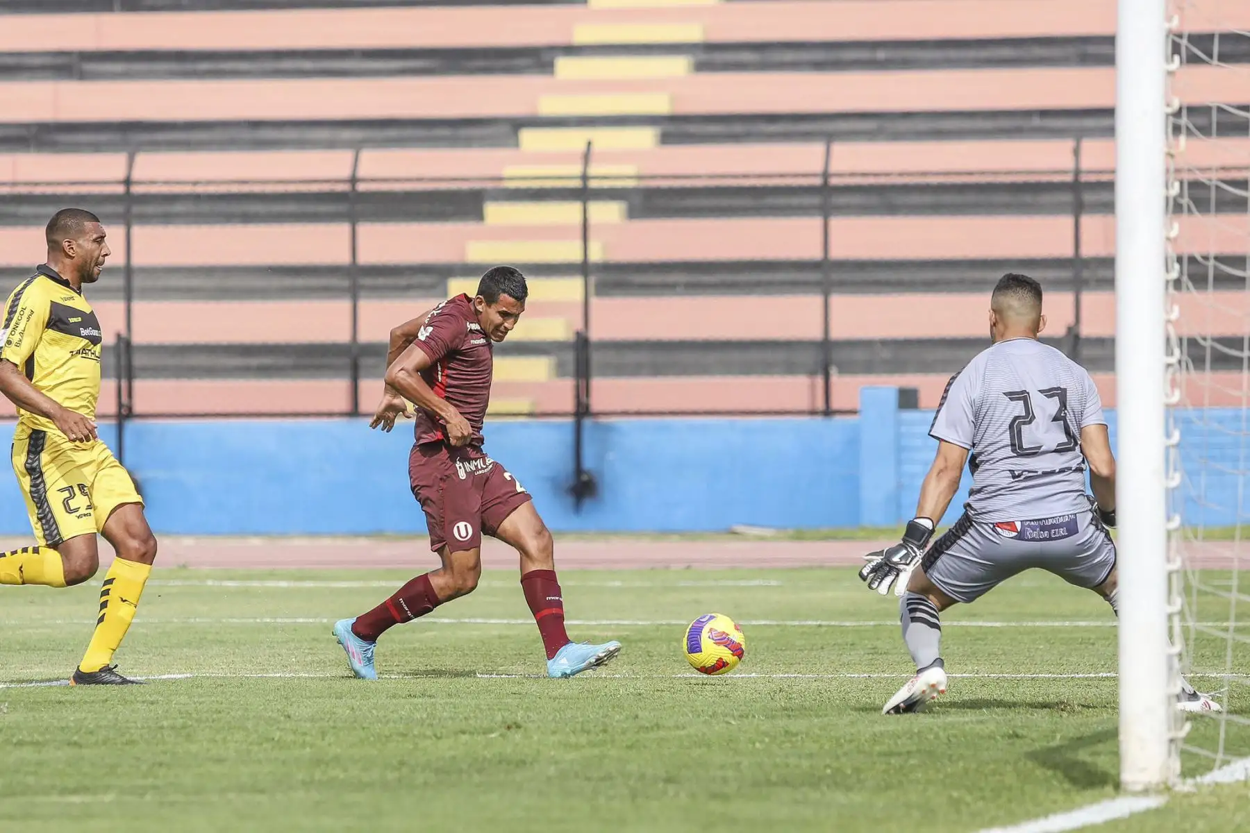 Universitario de Deportes se impuso 3 a 0 frente a Cantolao en el Estadio Miguel Grau del Callao por la primera jornada de Liga 1 2022. Con este resultado se colocaron primeros de la tabla de posiciones. Foto: La Liga