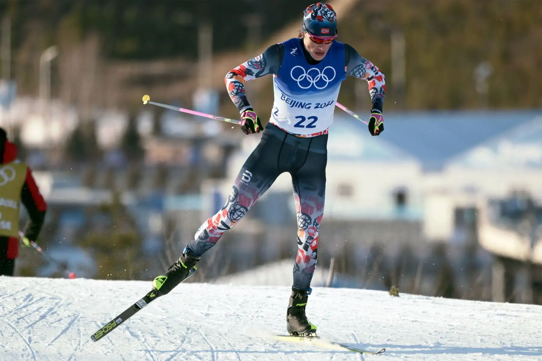El noruego Johannes Hoesflot Klaebo compite en el evento de calificación libre de sprint masculino durante los Juegos Olímpicos de Invierno de Beijing 2022.
Foto: AFP