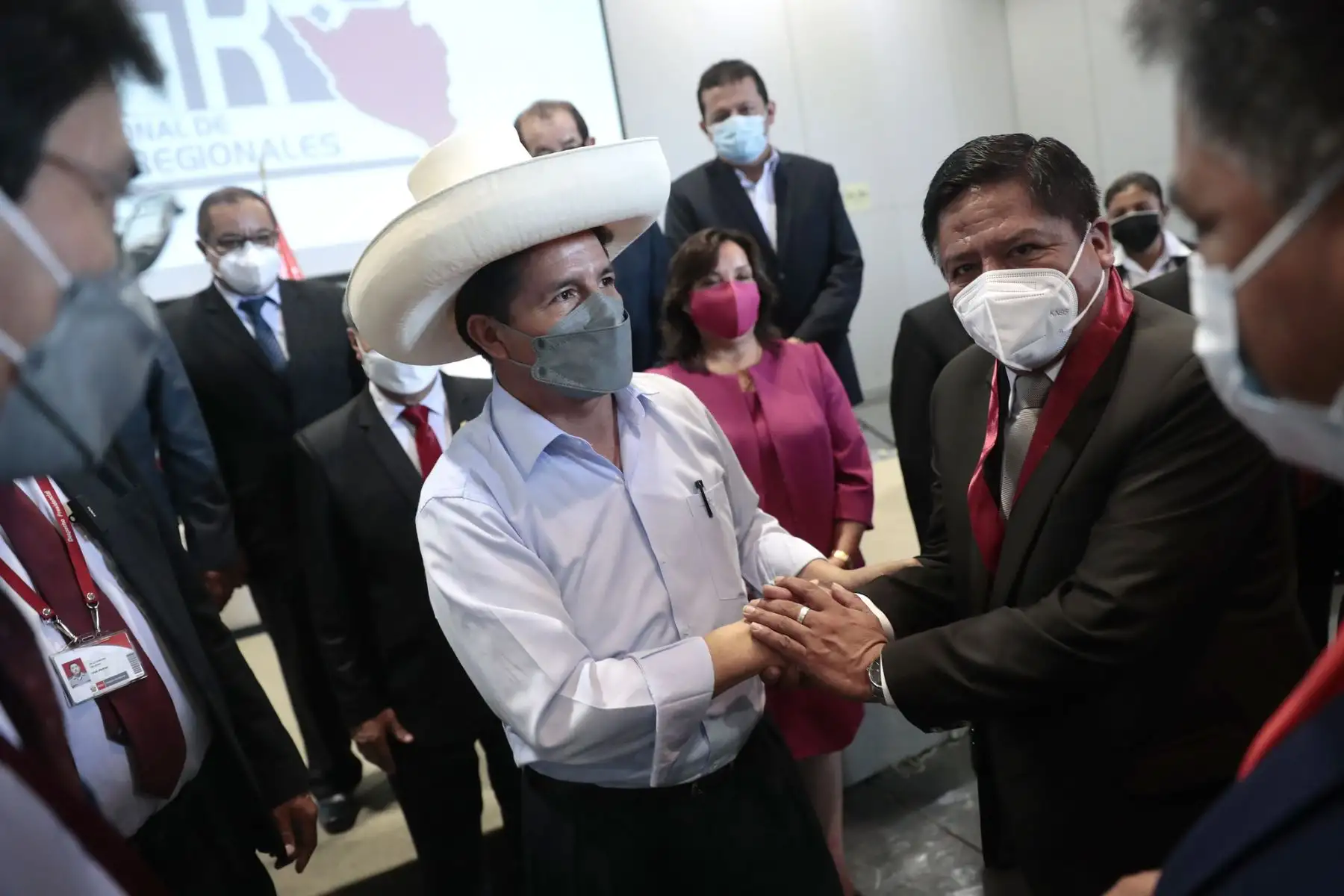 El presidente Pedro Castillo participa en la ceremonia de juramentación del Consejo Directivo de la ANGRPERU 2022.
Foto: ANDINA/Prensa Presidencia
