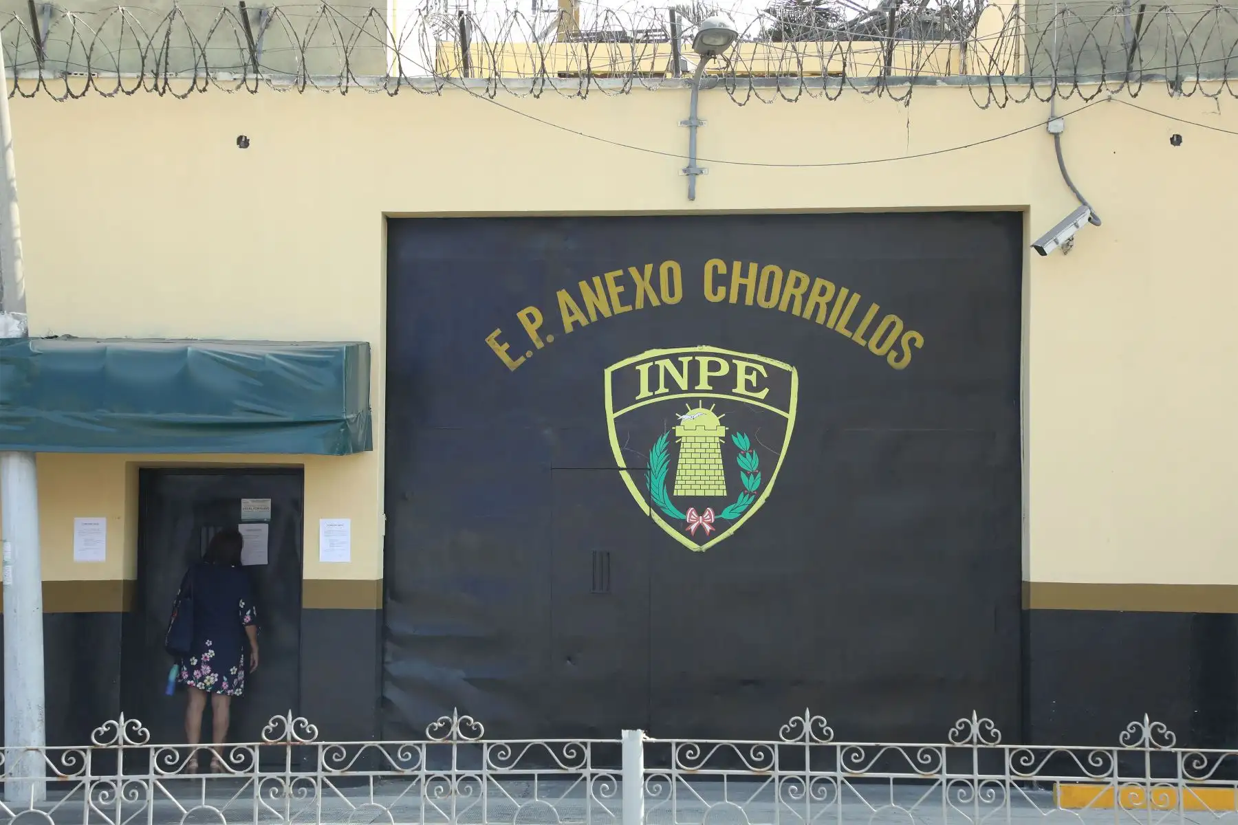 Brigada de EsSalud inmuniza a internas de establecimientos penitenciarios de Santa Mónica, Anexo de Chorrillos y Virgen de Fátima con  la aplicación de la tercera dosis contra la covid-19 .
Foto: EsSalud