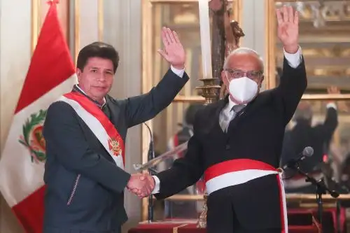 Aníbal Torres Vásquez, juró esta noche como nuevo presidente del Consejo de Ministros en una ceremonia realizada en el Salón Dorado de Palacio de Gobierno.