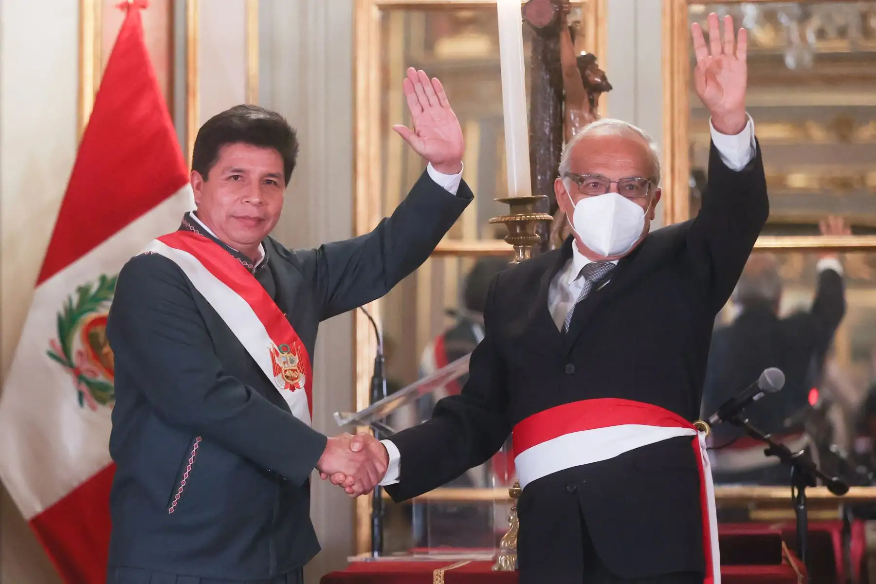 Aníbal Torres Vásquez, juró esta noche como nuevo presidente del Consejo de Ministros en una ceremonia realizada en el Salón Dorado de Palacio de Gobierno.