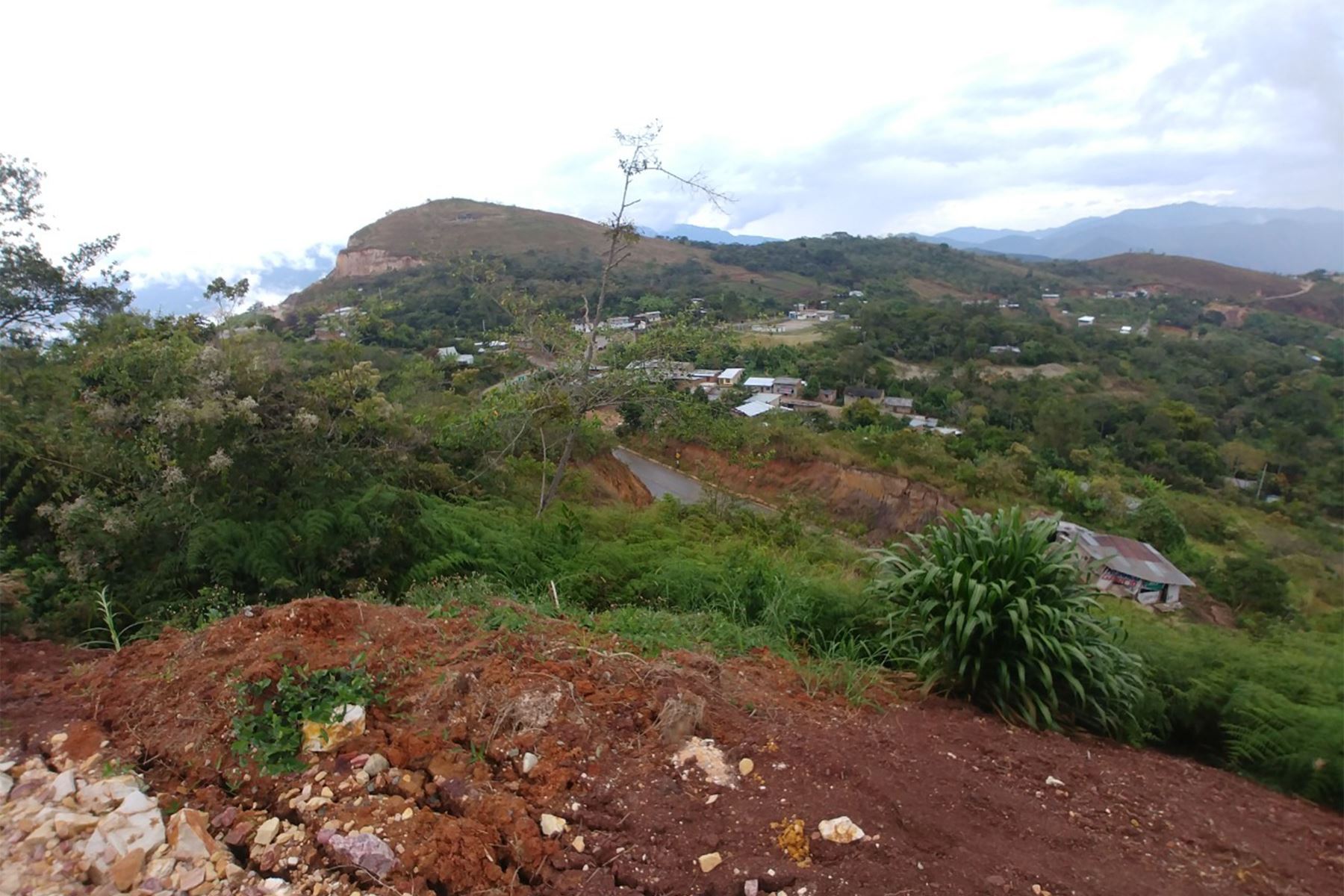 El Ingemmet hizo evaluación de peligros geológicos por deslizamiento en el Sector Portachuelo-cruce caserío Campana, en la provincia de San Ignacio, departamento de Cajamarca. Foto: ANDINA/Ingemmet
