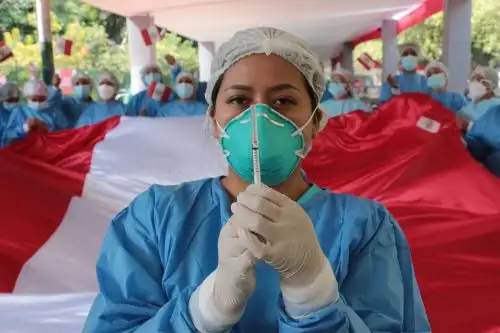 En la información acumulada al 9 de febrero, el Repositorio Único Nacional de Información en Salud (Reunis) señala que el Minsa aplicó 58 millones 758,573 dosis de vacuna contra el covid-19 desde que empezó el proceso de vacunación. ANDINA/ Minsa