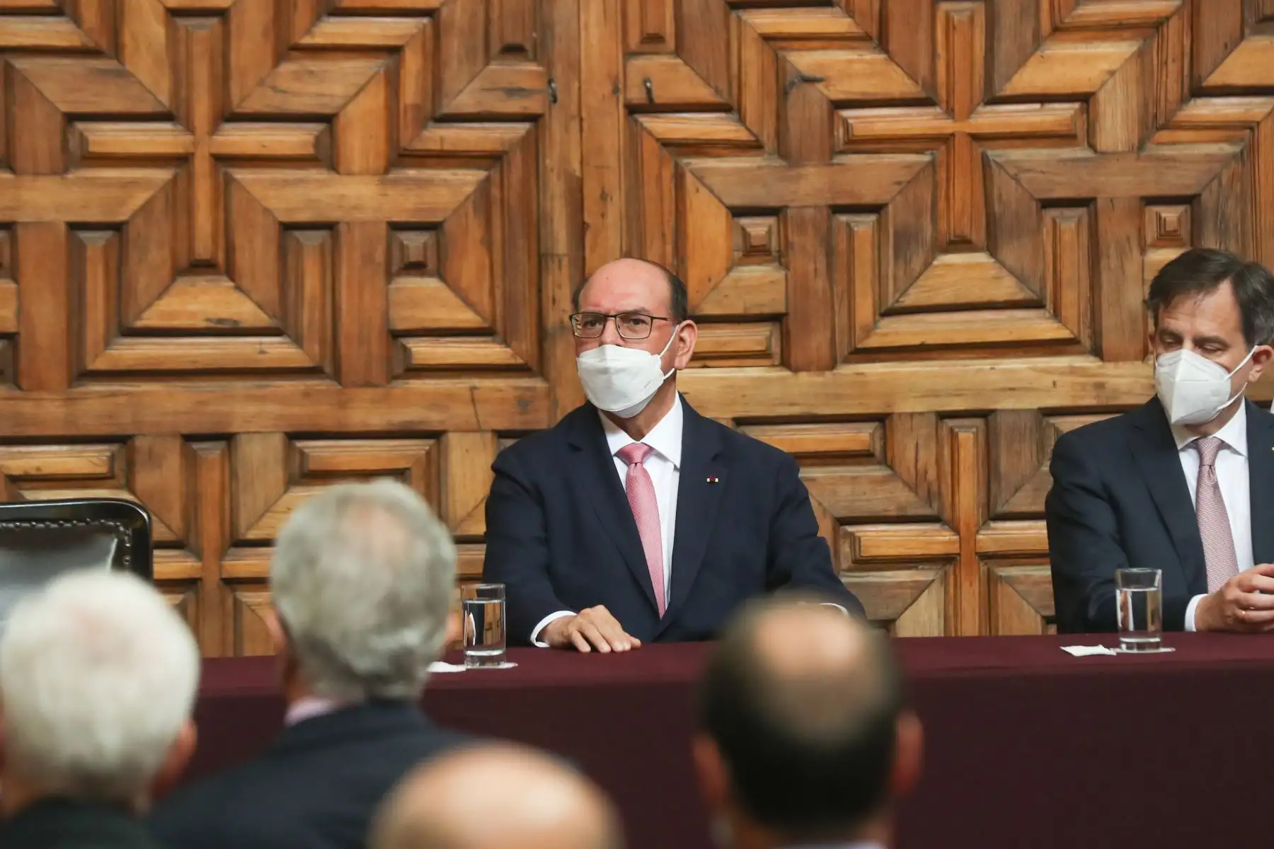 Ceremonia de transferencia de cargo del exministro de Relaciones Exteriores, Óscar Maúrtua al nuevo ministro, Cesar Landa Arroyo. En su discurso mencionó que abrirá las puertas del Palacio Torre Tagle a la población y desplegará una "diplomacia Andina" para fortalecer vínculos entre los países de América Latina. Foto: ANDINA/ Carla Patiño