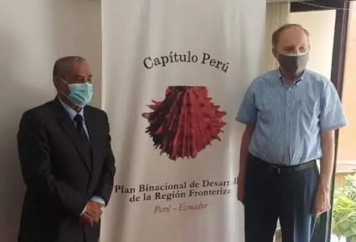 El gobernador regional de Amazonas, Oscar Altamirano, sostuvo una reunión de trabajo con el director ejecutivo del capítulo Perú del Plan Binacional Perú Ecuador, Oscar Schiappa Pietra.