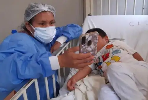 La estrategia de servicios diferenciados de Telesalud denominada “Rikuyki”, implementada por el Ministerio de Salud, atendió con éxito a un niño de dos años que presenta labio leporino y fisura de paladar, procedente de la comunidad de Andarapa, provincia de Andahuaylas, región Apurímac.