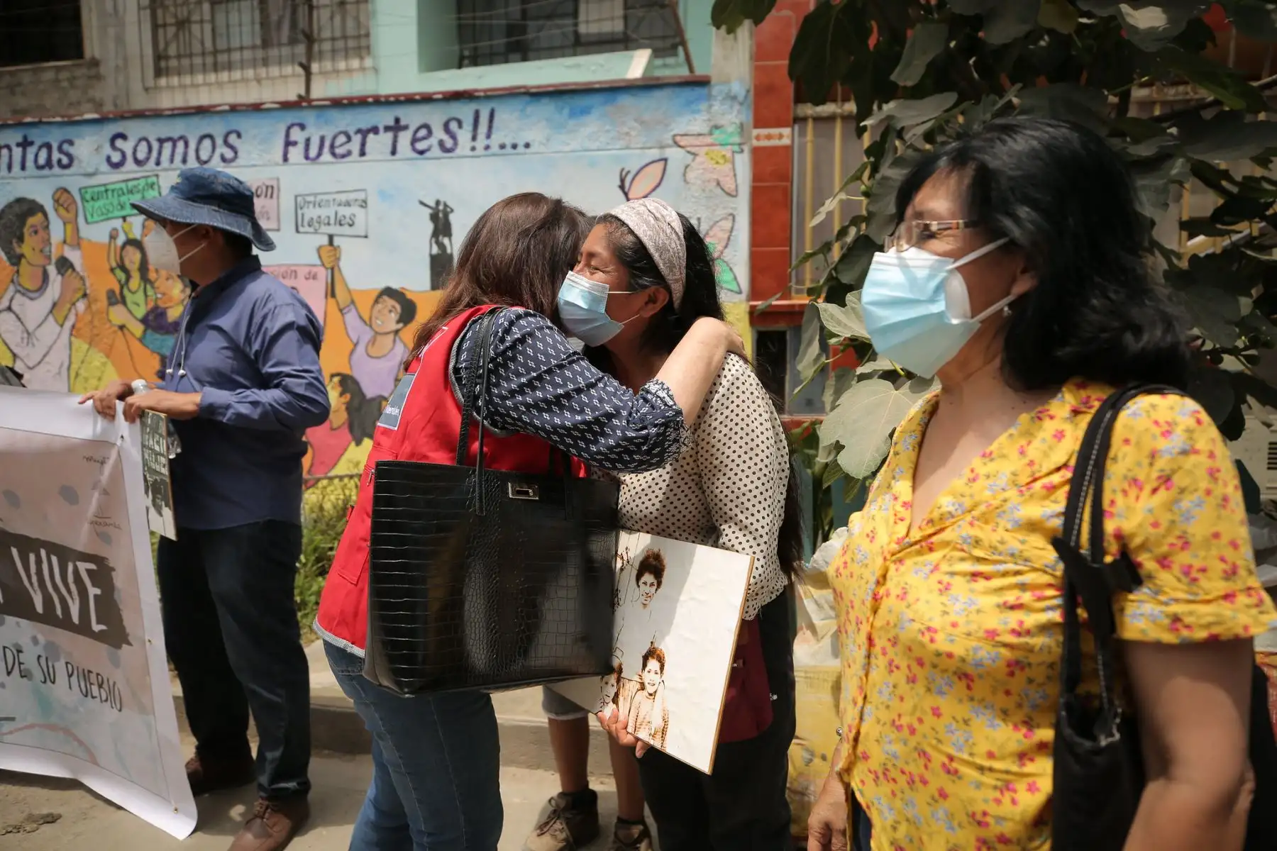 Encuentro de la ministra de la Mujer y Poblaciones Vulnerables, Diana Miloslavic con  integrantes de la Casa de la Mujer, en el marco de las actividades por los 30 años del asesinato de María Elena Moyano. 
Foto: MIMP