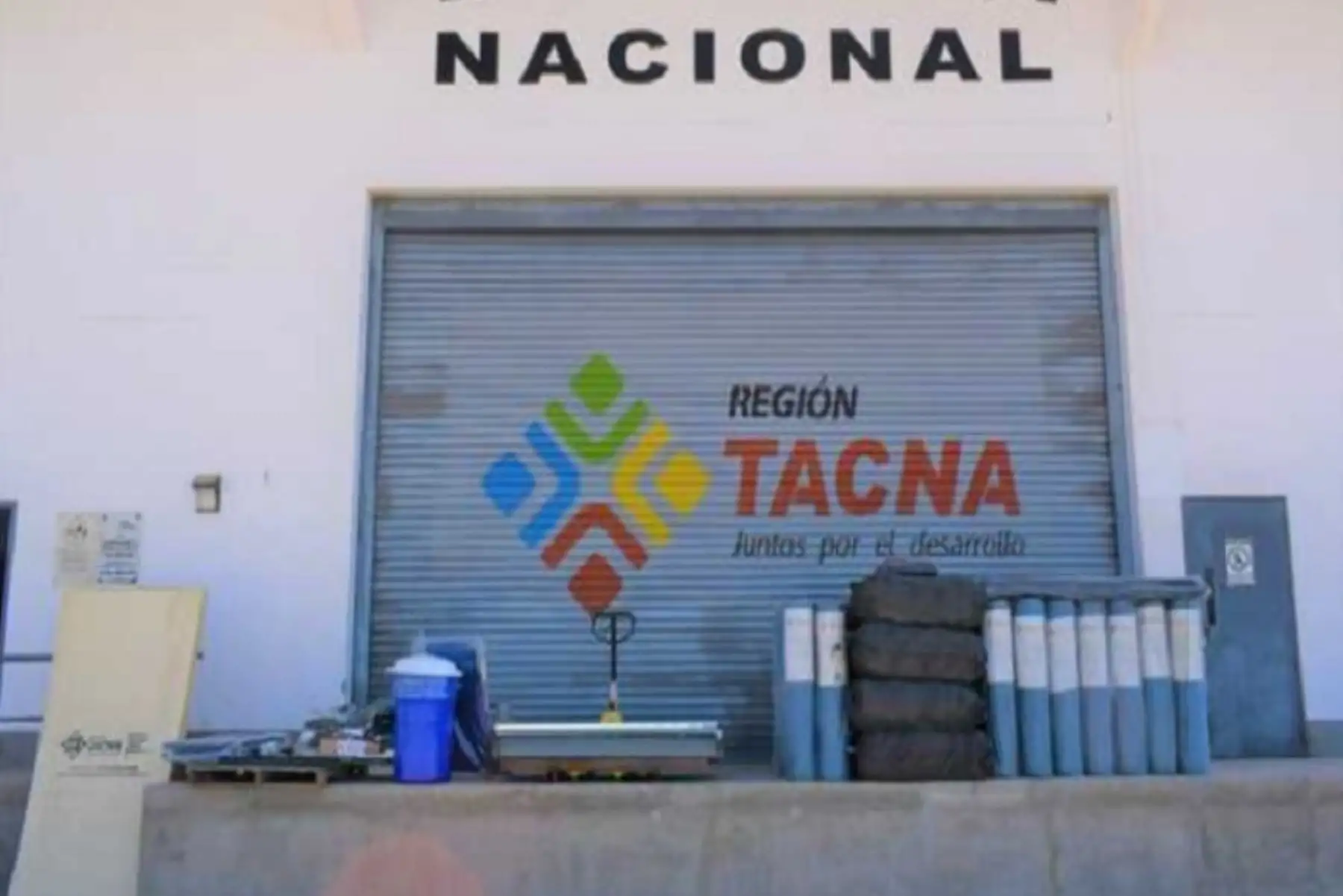 En Locumba (provincia de Jorge Basadre) los intensos vientos dañaron las viviendas que dejaron en una situación precaria y de peligro a diversas familias.