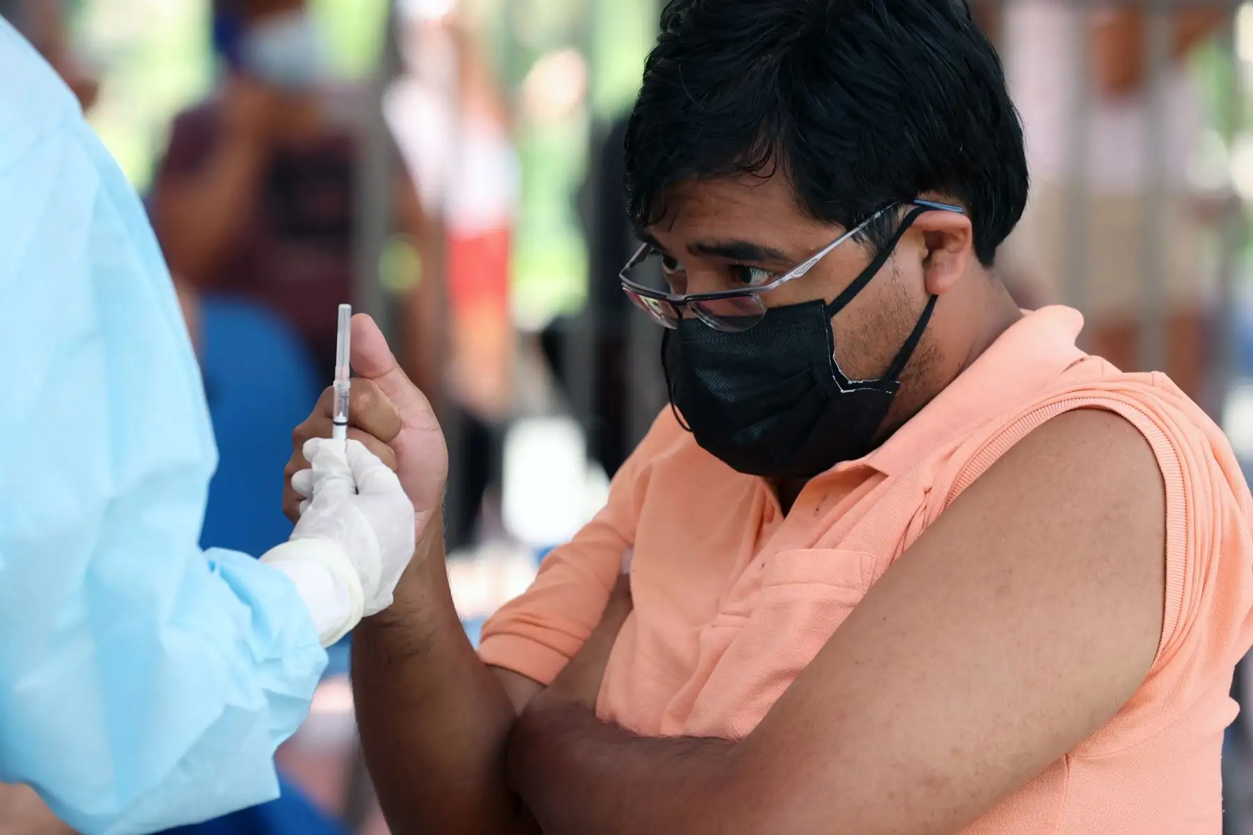 El Ministerio de Salud realiza vacunación contra la covid-19 a niños, jóvenes y adultos en Campo de Marte. Foto: ANDINA/Vidal Tarqui