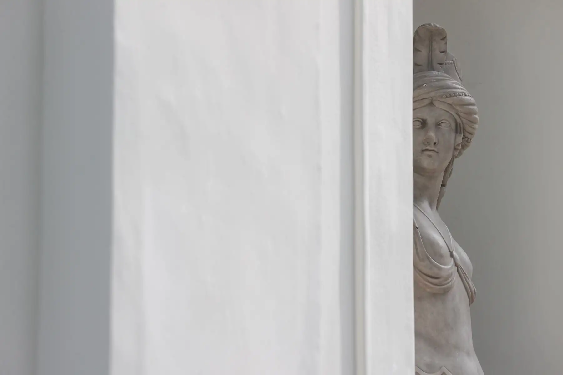 Luego de más de dos años, se ha culminado la restauración de los cuatros frentes de la fachada del Museo de Arte de Lima – MALI, gracias a fondos de la Unión Europea en Perú ejecutados por World Monuments Fund Perú. Foto: ANDINA/Andrés Valle