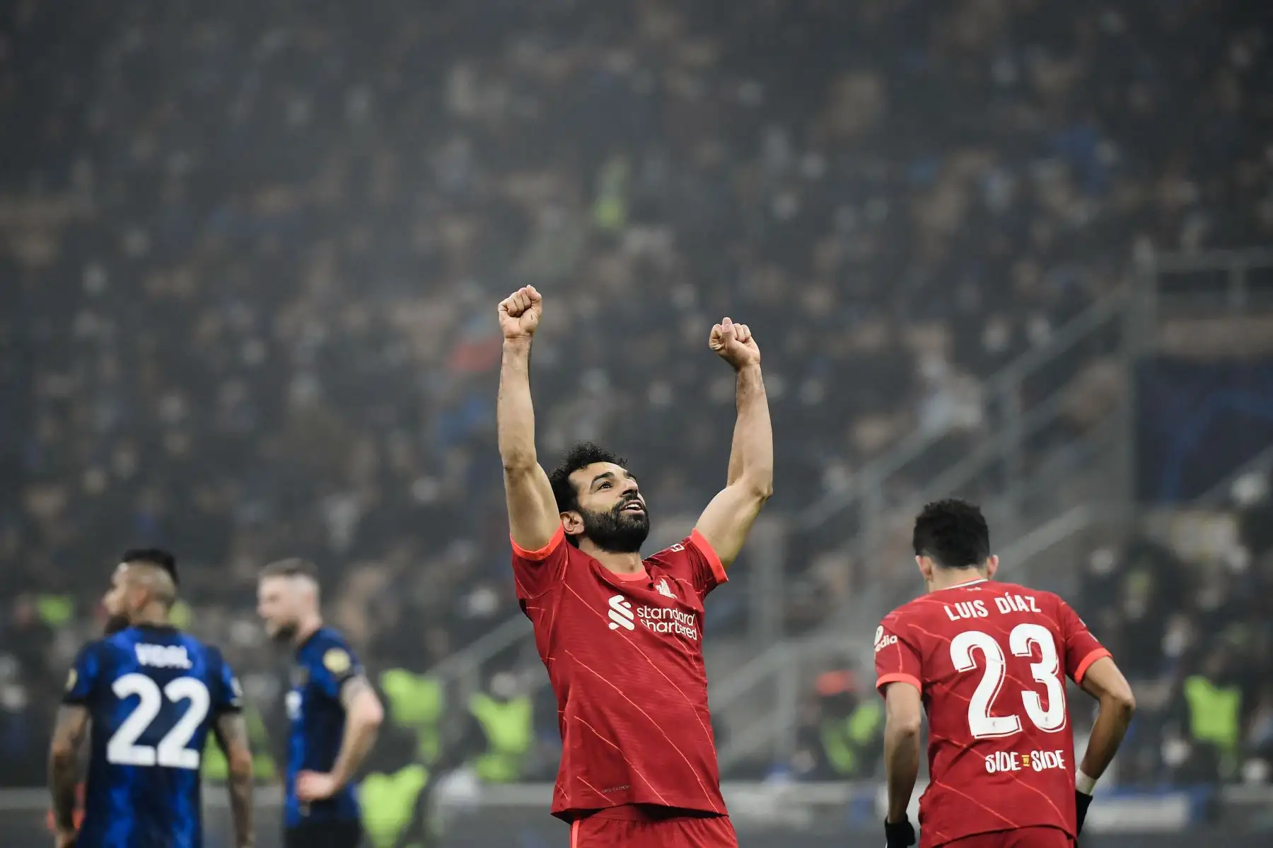 El centrocampista egipcio del Liverpool, Mohamed Salah , celebra después de anotar durante el partido de ida de los octavos de final de la Liga de Campeones de la UEFA entre el Inter de Milán y el Liverpool.
Foto: AFP