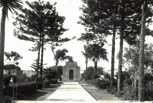 La producción audiovisual recorre los 156 años de historia de este cementerio, su crecimiento y muestra también a los personajes reconocidos e ilustres que han dejado alguna trayectoria de vida y obra.