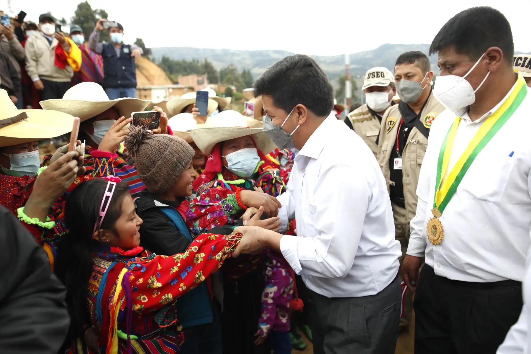 Presidente Pedro Castillo participa en la ceremonia de inauguración del colegio Virgen de las Mercedes, en el distrito de Incahuasi, provincia de Ferreñafe, región Lambayeque. Foto: ANDINA/Prensa Presidencia
