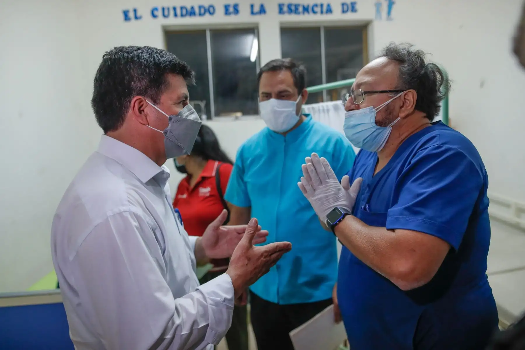 Jefe del Estado, Pedro Castillo, realizó visita inopinada al Hospital Referencial de Ferreñafe. Foto: ANDINA/Prensa Presidencia