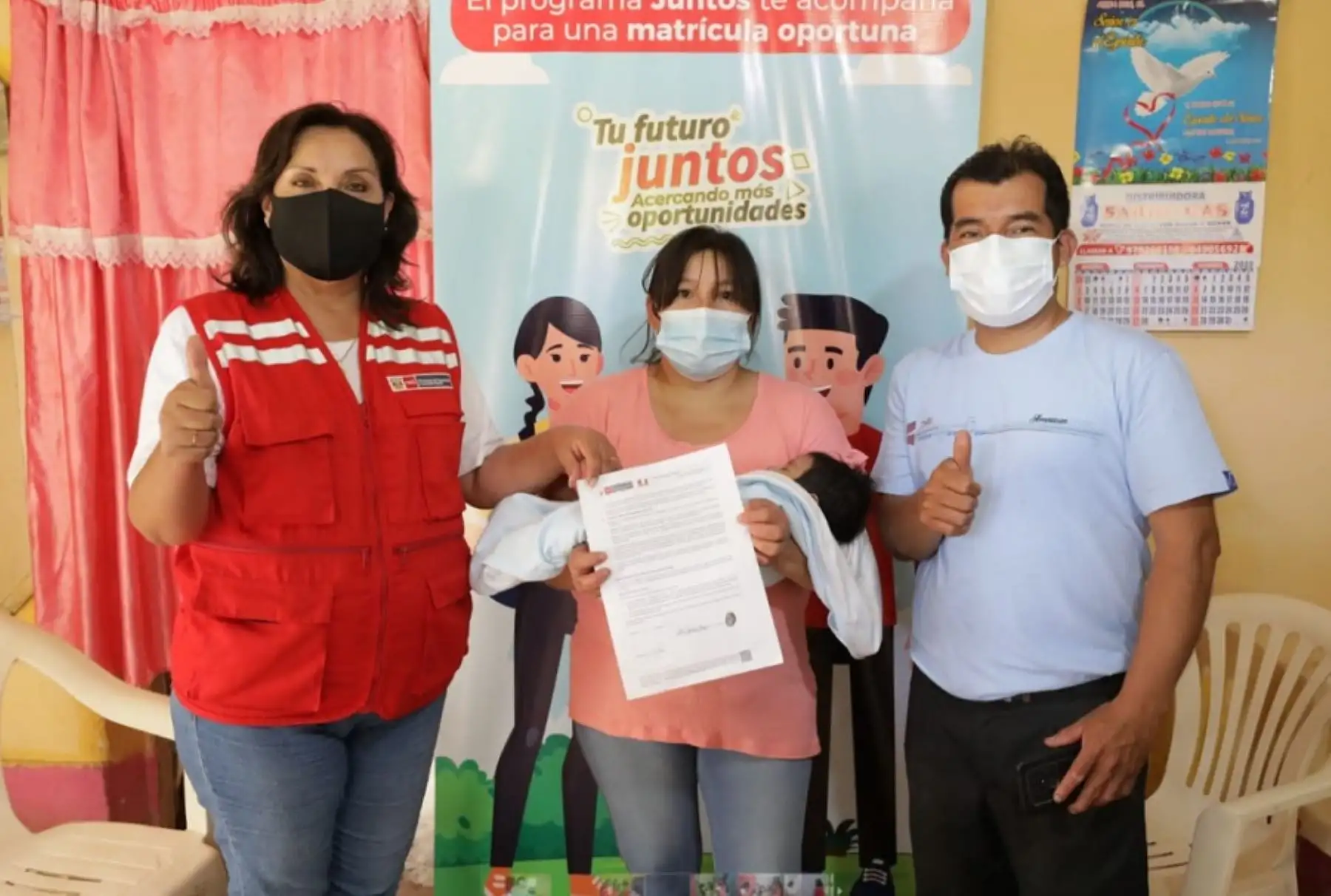 La ministra de Desarrollo e Inclusión Social, Dina Boluarte, supervisó el proceso de afiliación a nuevos hogares en situación de pobreza y pobreza extrema en el distrito de Monsefú, región Lambayeque.