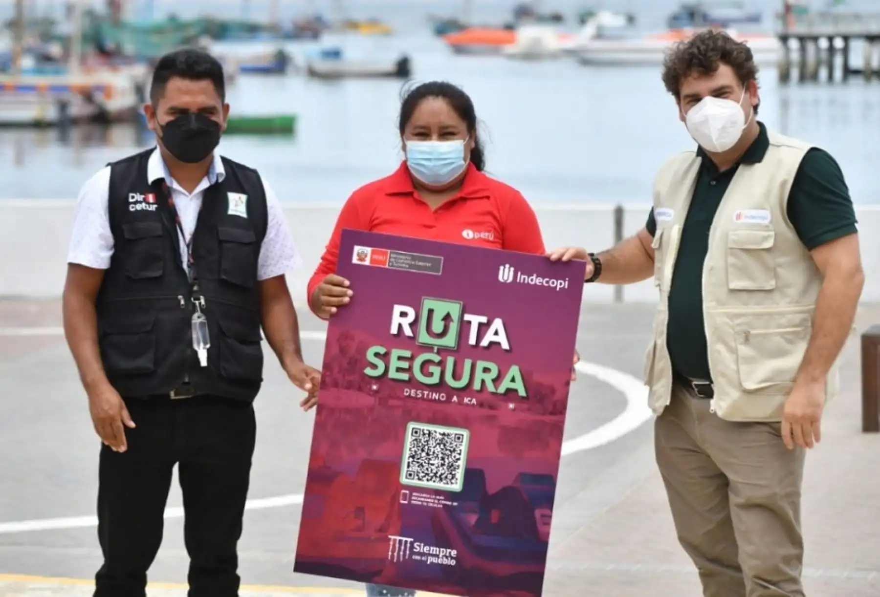 El presidente ejecutivo del Indecopi, Julián Palacín Gutiérrez, presentó en la bahía de Paracas la guía “Ruta Segura Ica” con la finalidad de fortalecer la promoción de los atractivos turísticos, recursos naturales y emprendimientos de esta importante región del sur peruano.