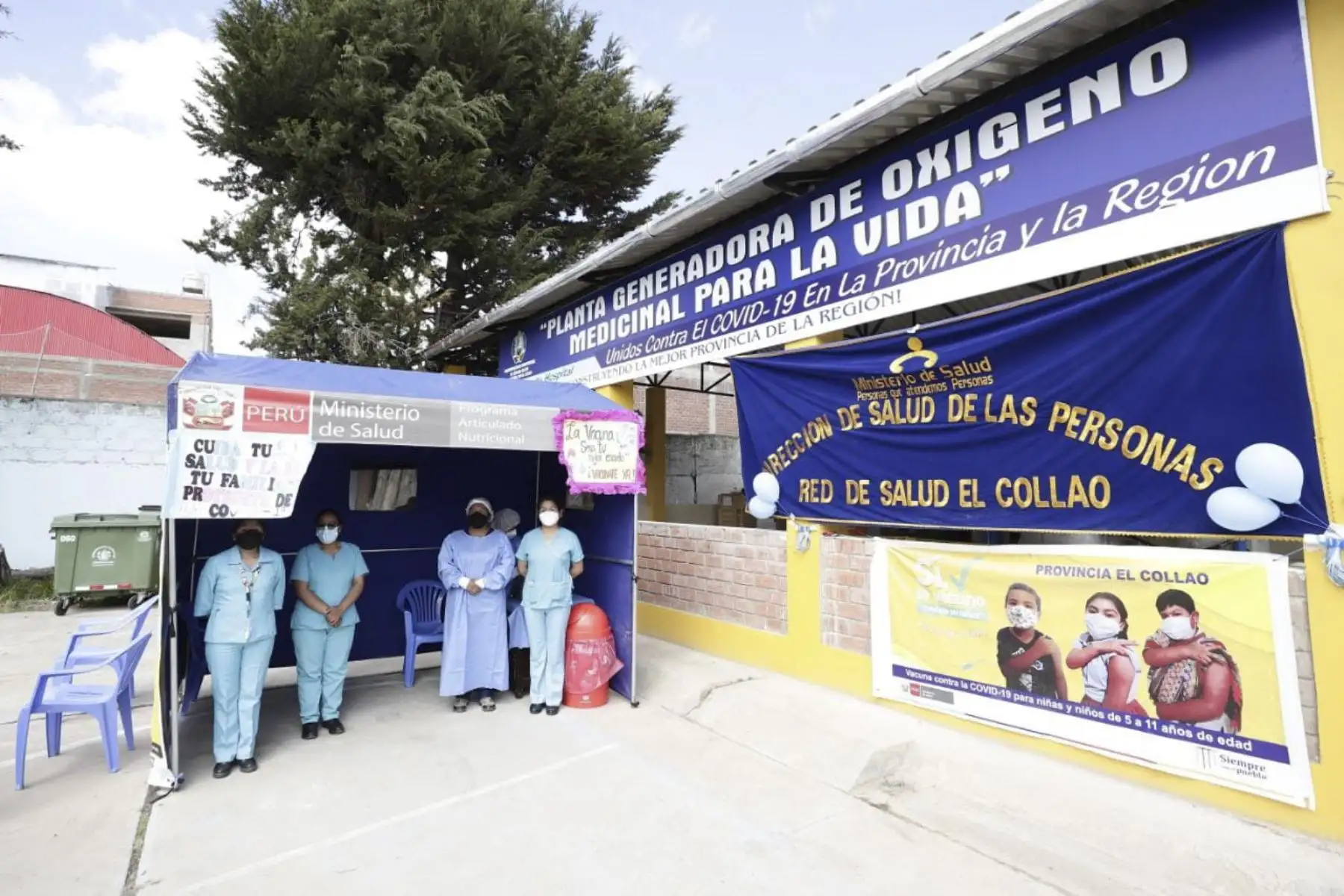 El ministro de Cultura, Alejandro Salas Zegarra, llegó a la región Puno para participar de la inauguración de una planta de oxígeno en Ilave, que estará a disposición del pueblo Aimara. Asimismo, visitó las localidades de Zepita y Desaguadero con la finalidad de reafirmar el compromiso del sector Cultura para el trabajo conjunto con las autoridades locales, en el marco de la emergencia sanitaria por la COVID-19. Foto: Difusión