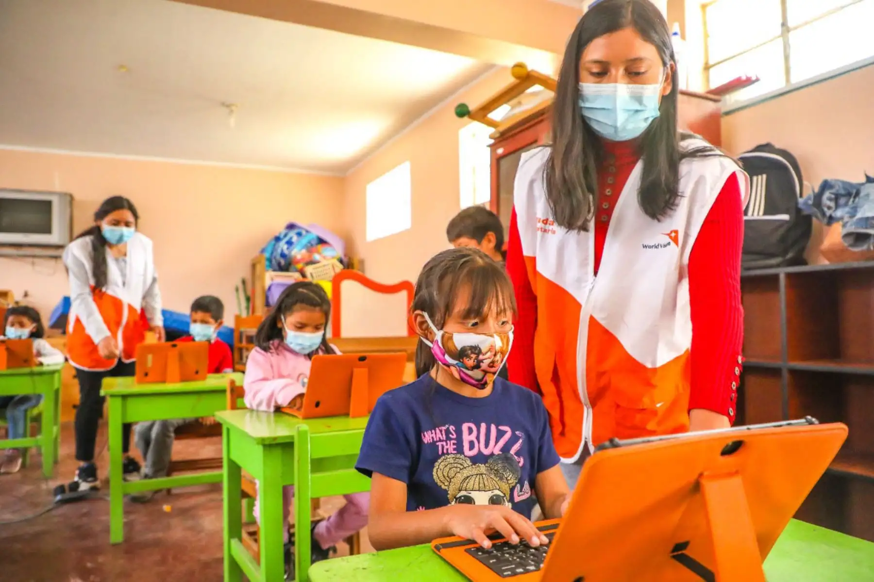 Dispositivos tecnológicos serán distribuidos, priorizando los 478 colegios beneficiarios del Proyecto de Banda Ancha para la región Ayacucho, que impulsa el Programa Nacional de Telecomunicaciones y se encuentra en funcionamiento desde el 2019. 
Foto: MTC