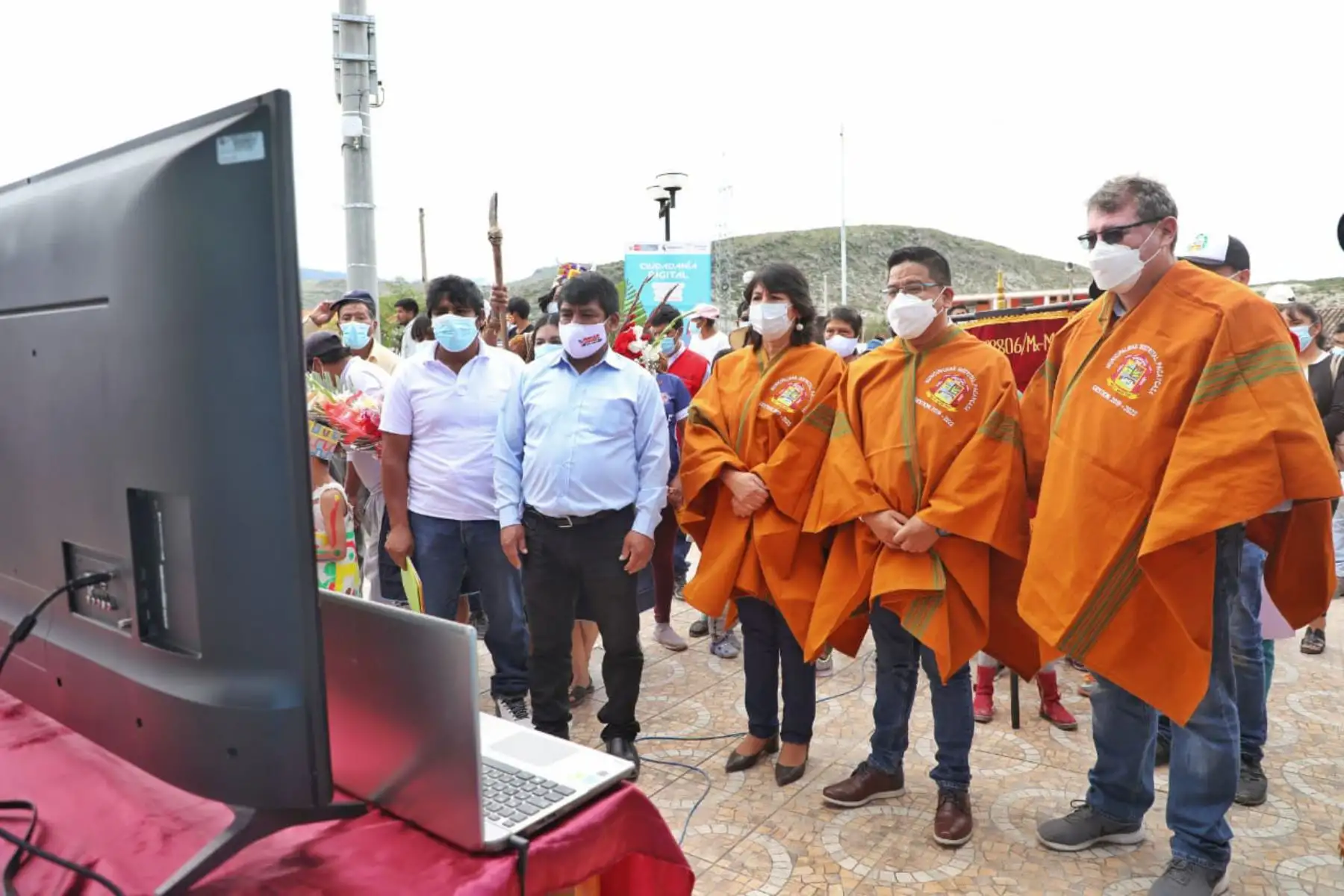 Dispositivos tecnológicos serán distribuidos, priorizando los 478 colegios beneficiarios del Proyecto de Banda Ancha para la región Ayacucho, que impulsa el Programa Nacional de Telecomunicaciones y se encuentra en funcionamiento desde el 2019. 
Foto: MTC