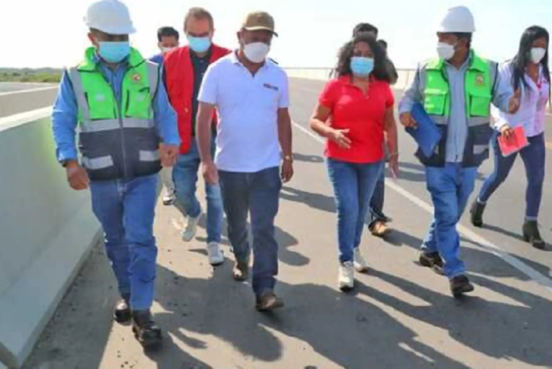 El ministro de Transportes y Comunicaciones, Juan Silva Villegas, informó que se modernizará y ampliará la Autopista del Sol con un nuevo trazo en la zona de Reque, convirtiéndola en el más breve plazo en una nueva vía de evitamiento, asegurando una mayor transitabilidad para el transporte de pasajeros y de carga.
