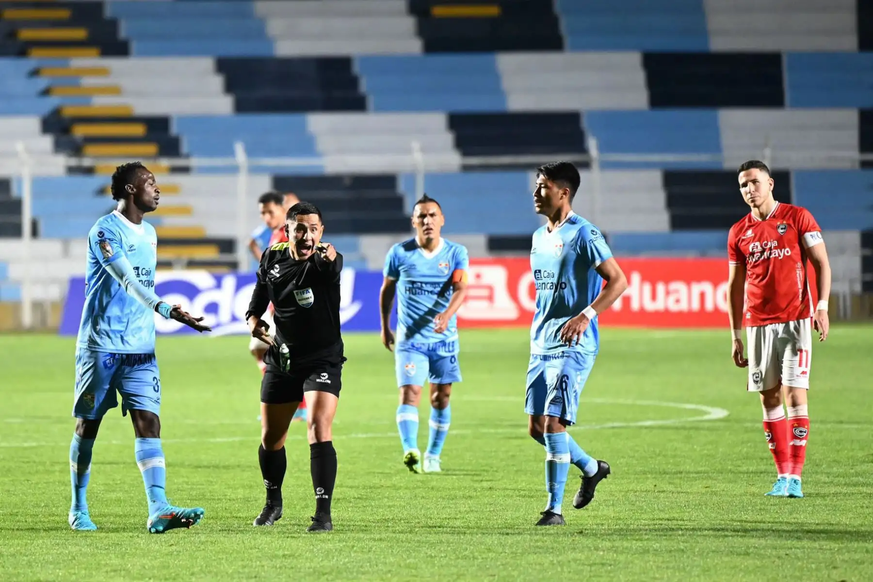 Cienciano  y la Asociación Deportiva Tarma se enfrentan en el estadio Inca Garcilaso de la Vega de Cusco por la fecha 3 de la Liga 1. 
Foto: @LigaFutProf