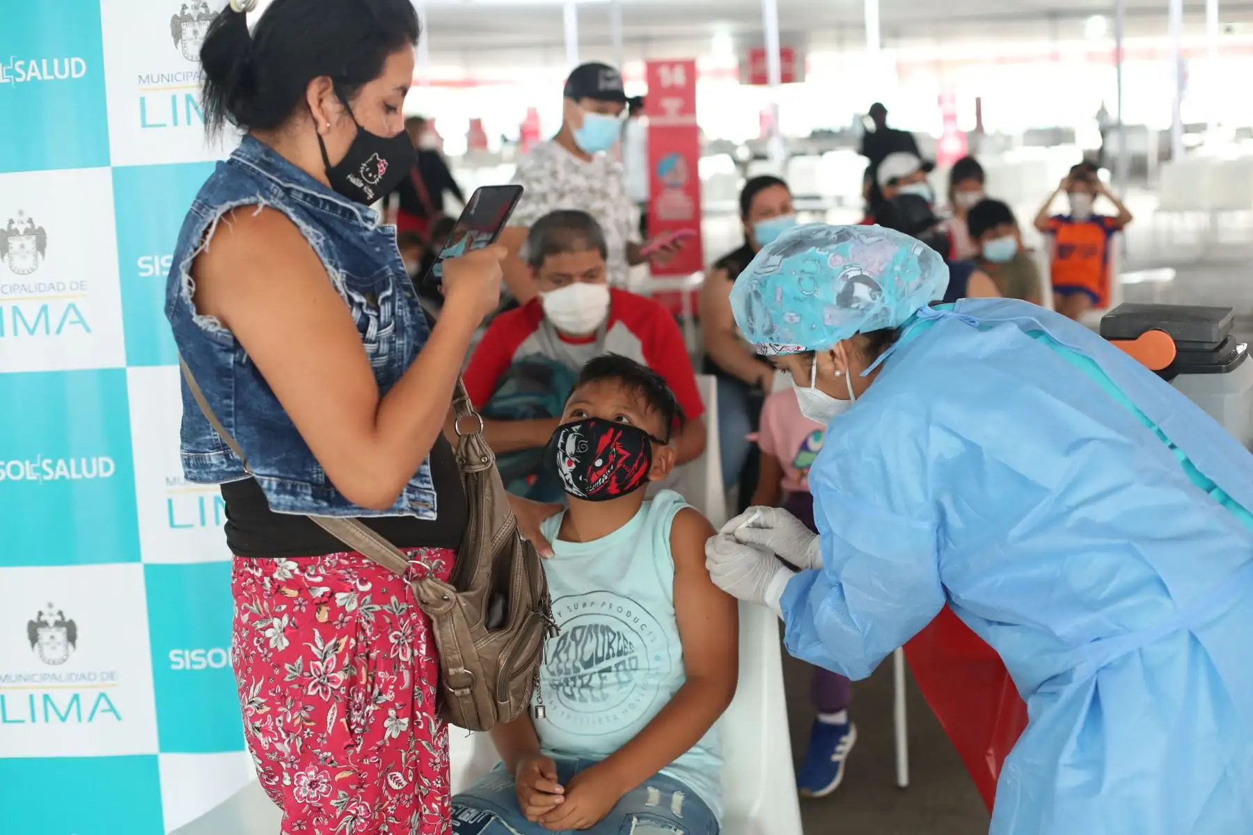 El 41% de los niños de 5 a 11 años ya ha recibido la primera dosis de la vacuna contra el covid-19, informó el Ministerio de Salud. Foto: ANDINA/ Carla Patiño