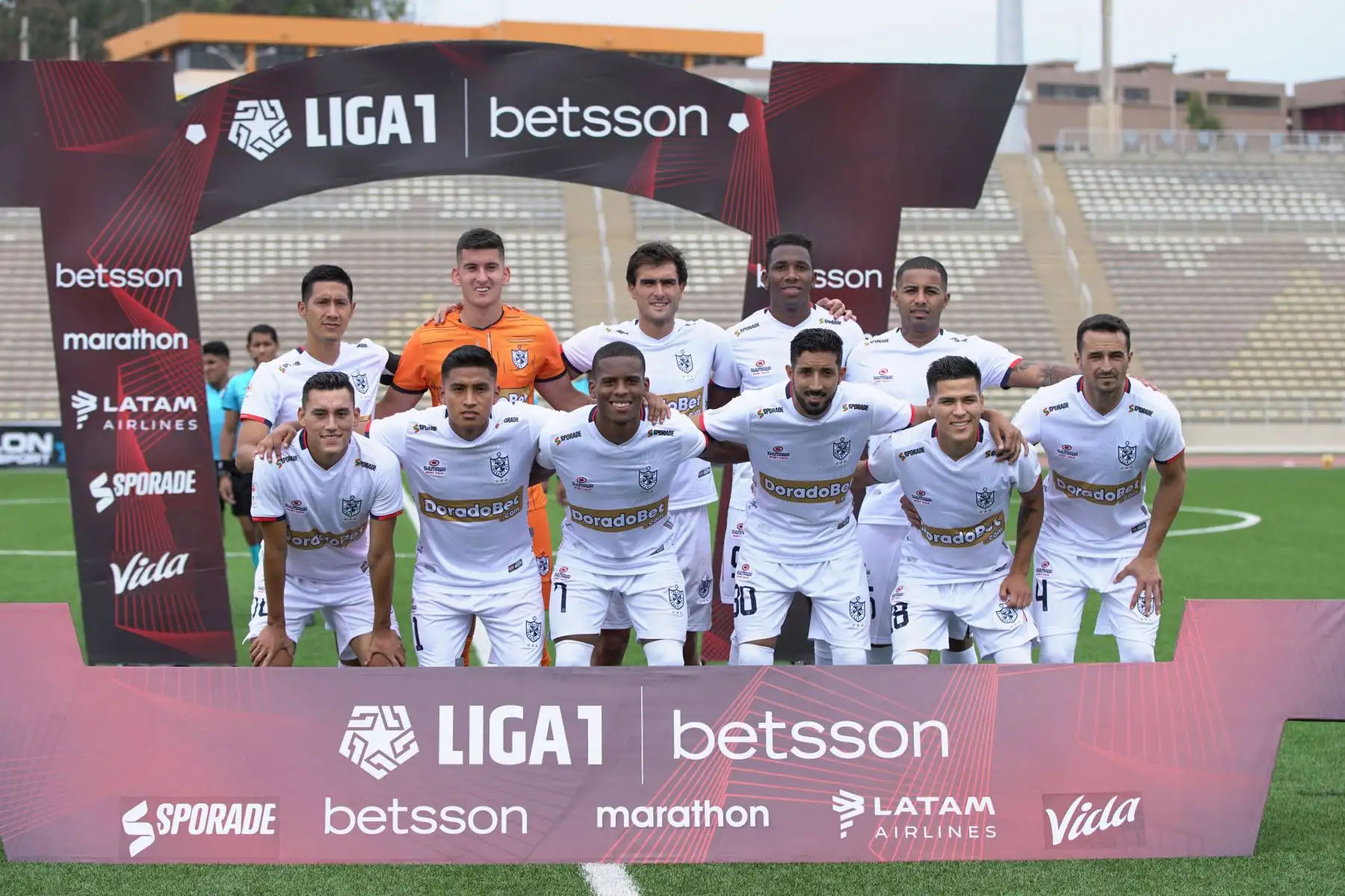 Equipo  de la Universidad  San Martín  que se enfrenta  ante  Sport Boys en el estadio San Marcos por la fecha 3 de la Liga 1. Foto: @LigaFutProf